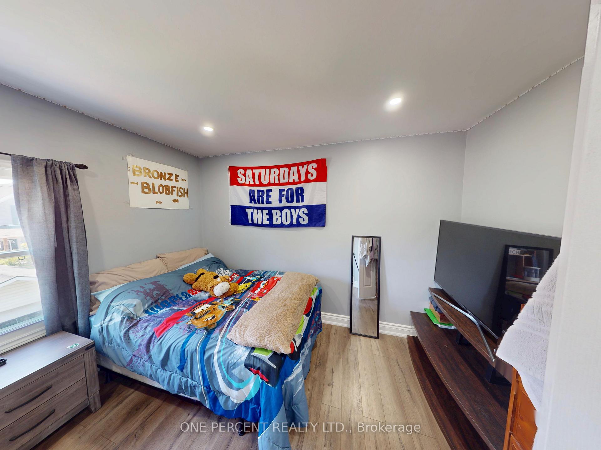Photo 12 of 34 Berryman Avenue, St. Catharines, E. Chester — HOMEH