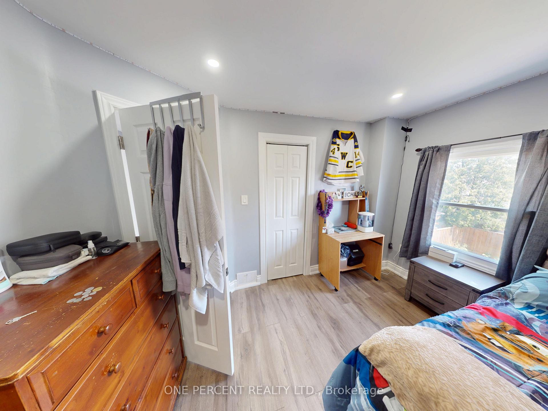Photo 13 of 34 Berryman Avenue, St. Catharines, E. Chester — HOMEH