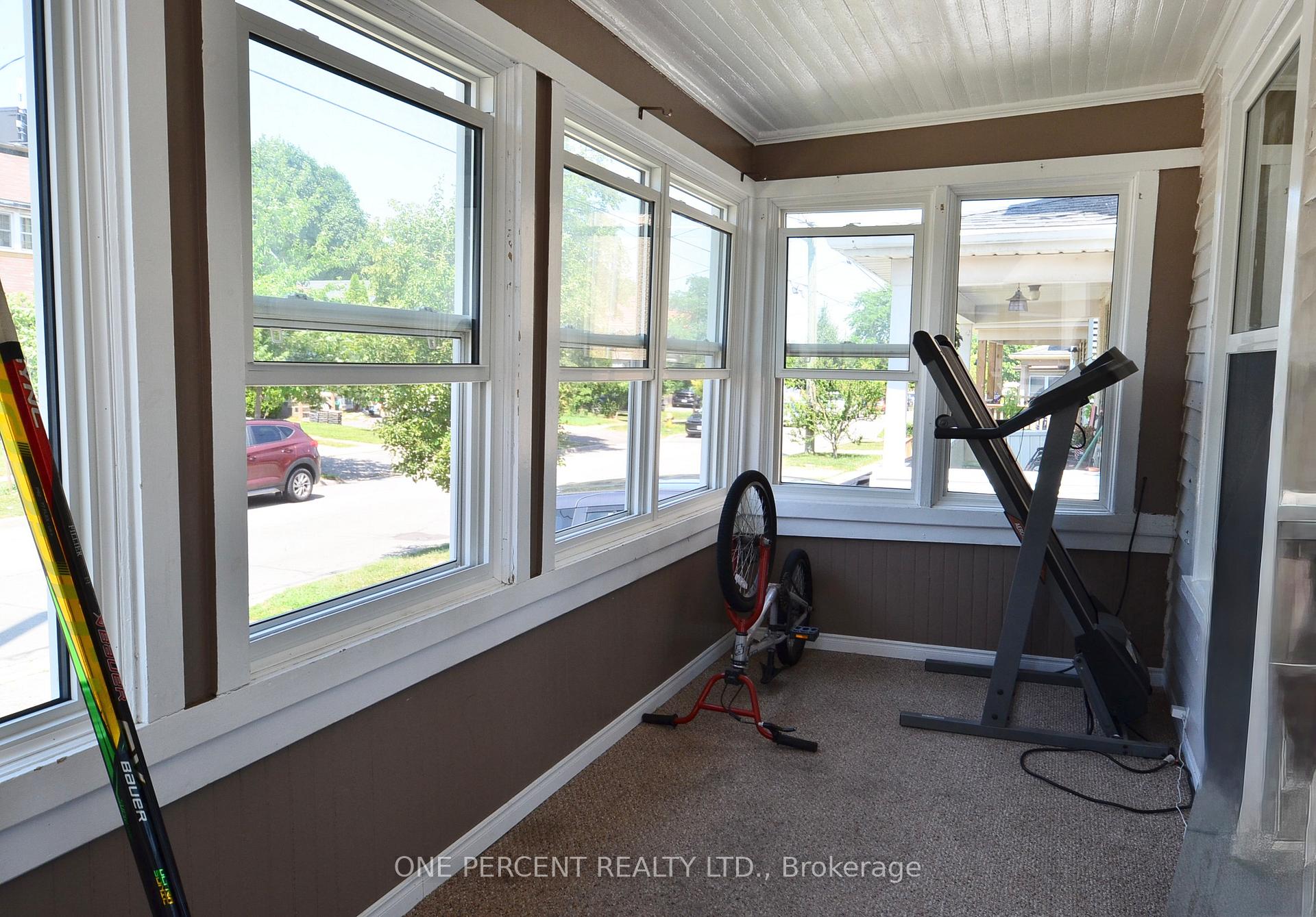 Photo 19 of 34 Berryman Avenue, St. Catharines, E. Chester — HOMEH