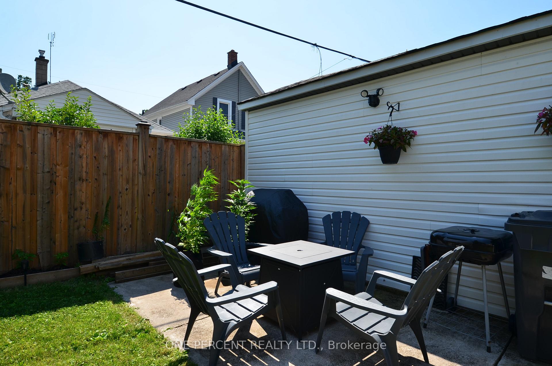 Photo 22 of 34 Berryman Avenue, St. Catharines, E. Chester — HOMEH