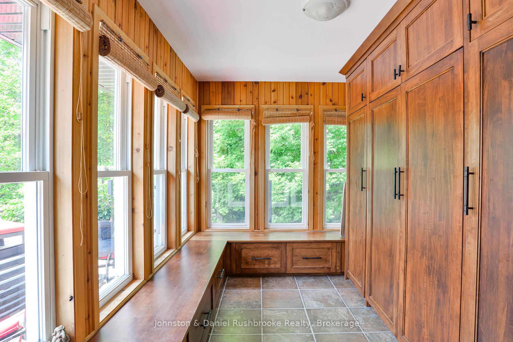 Photo 14 of 38 Armstrong Lane, Kearney — HOMEH