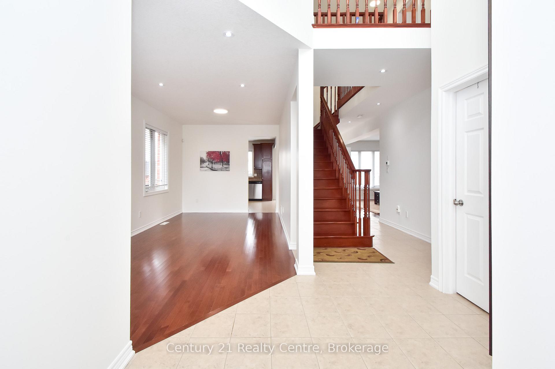 Photo 3 of 133 Eaglewood Drive, Hamilton, Eleanor — HOMEH