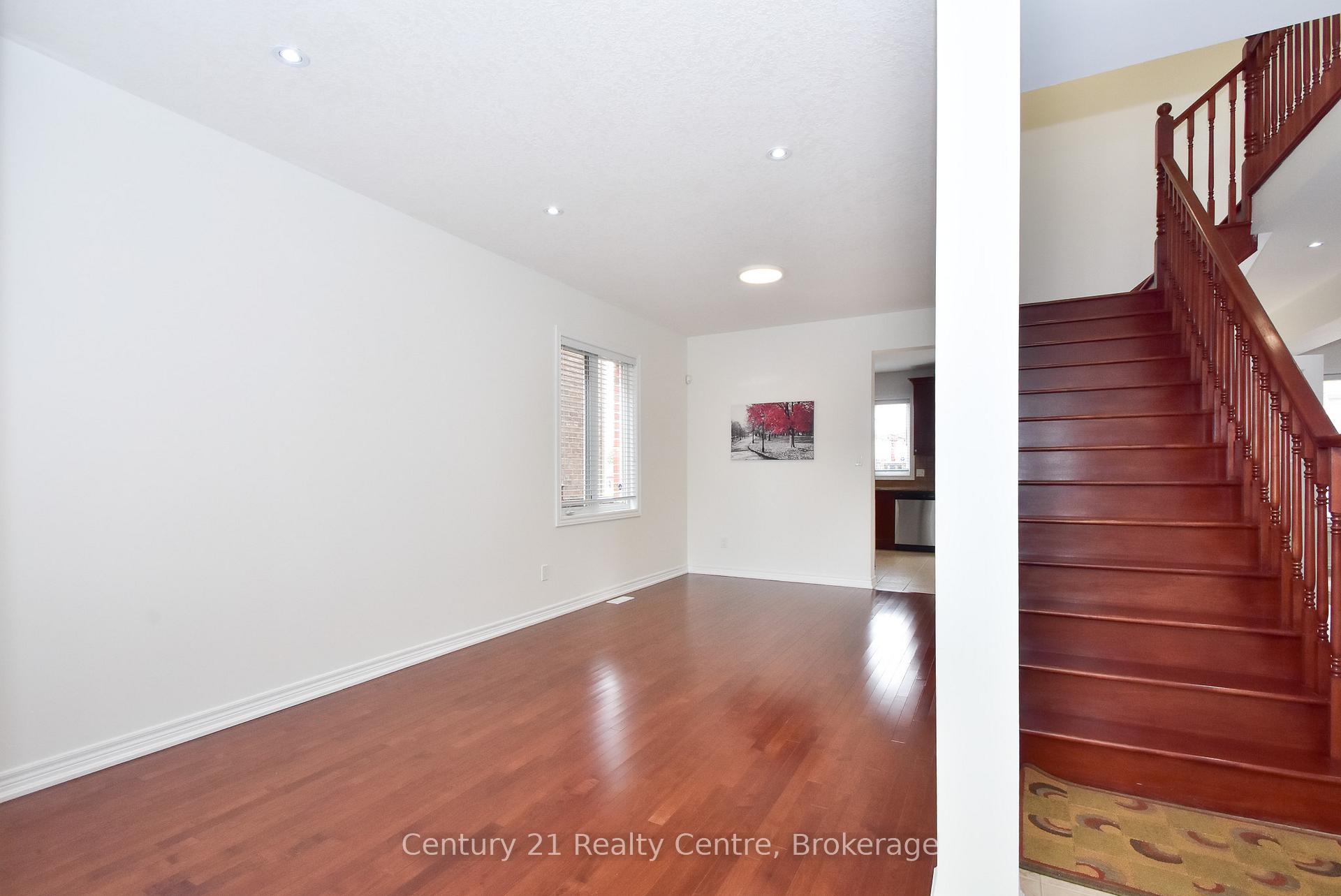 Photo 4 of 133 Eaglewood Drive, Hamilton, Eleanor — HOMEH
