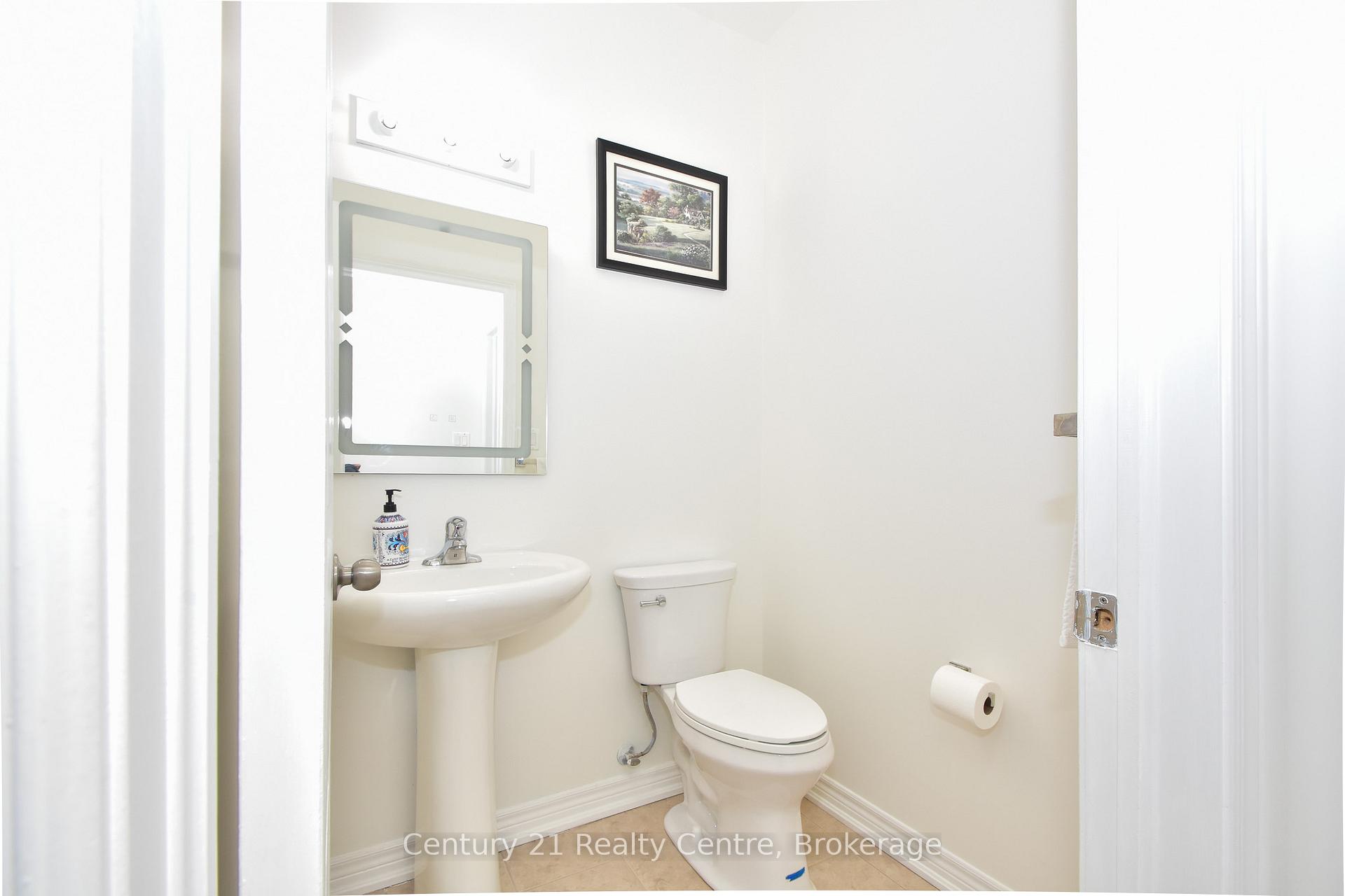 Photo 8 of 133 Eaglewood Drive, Hamilton, Eleanor — HOMEH