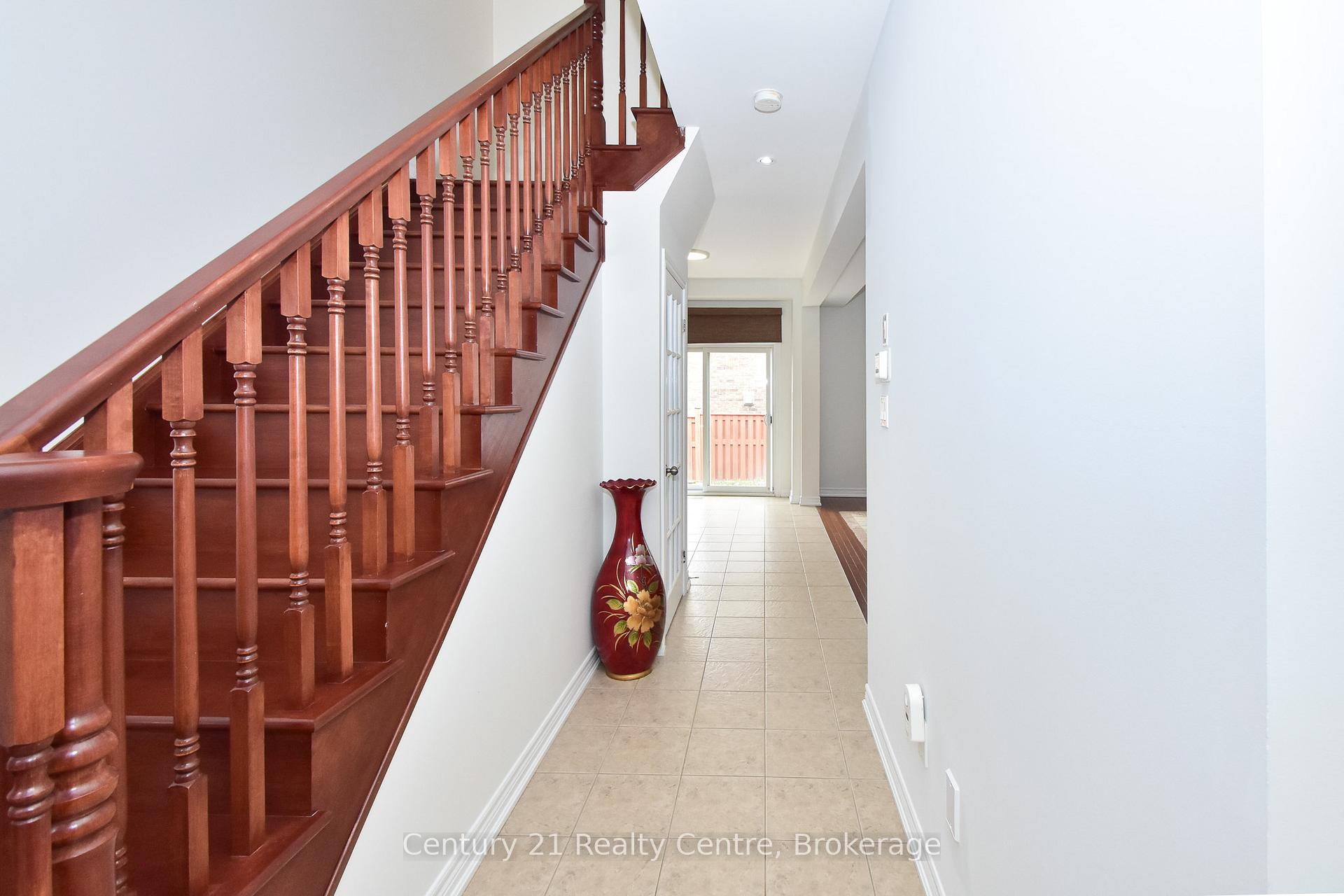 Photo 10 of 133 Eaglewood Drive, Hamilton, Eleanor — HOMEH