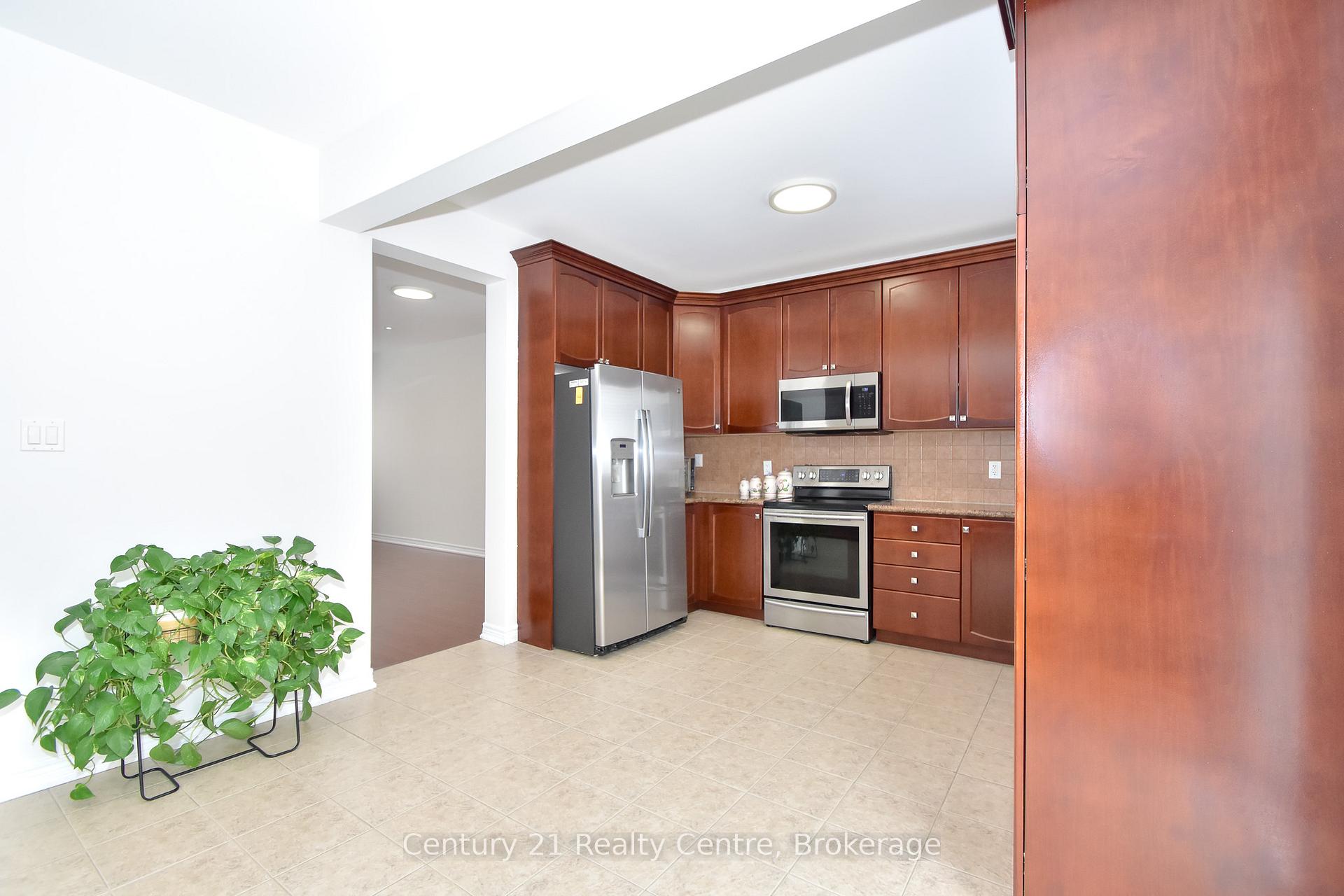 Photo 14 of 133 Eaglewood Drive, Hamilton, Eleanor — HOMEH
