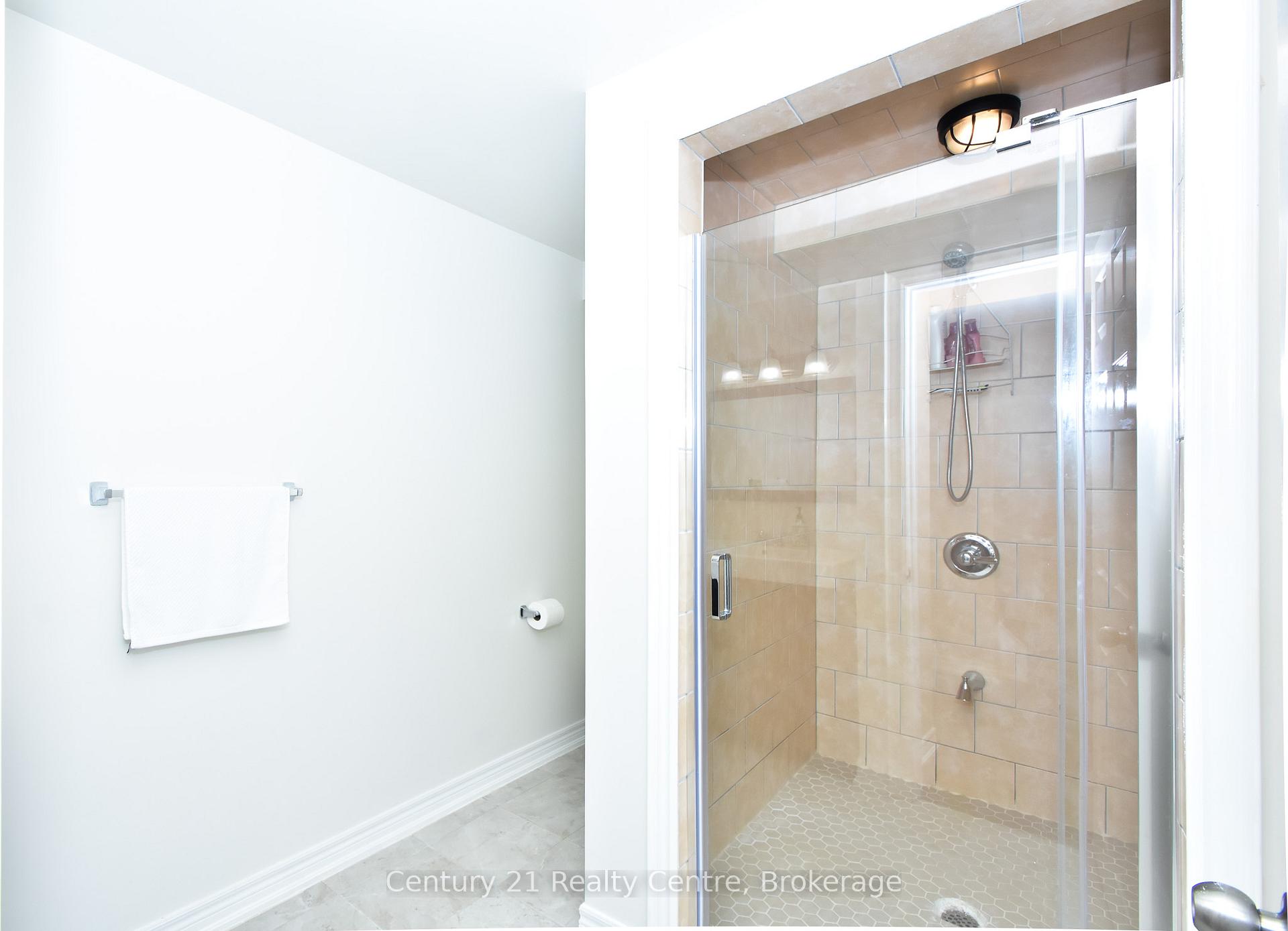 Photo 40 of 133 Eaglewood Drive, Hamilton, Eleanor — HOMEH
