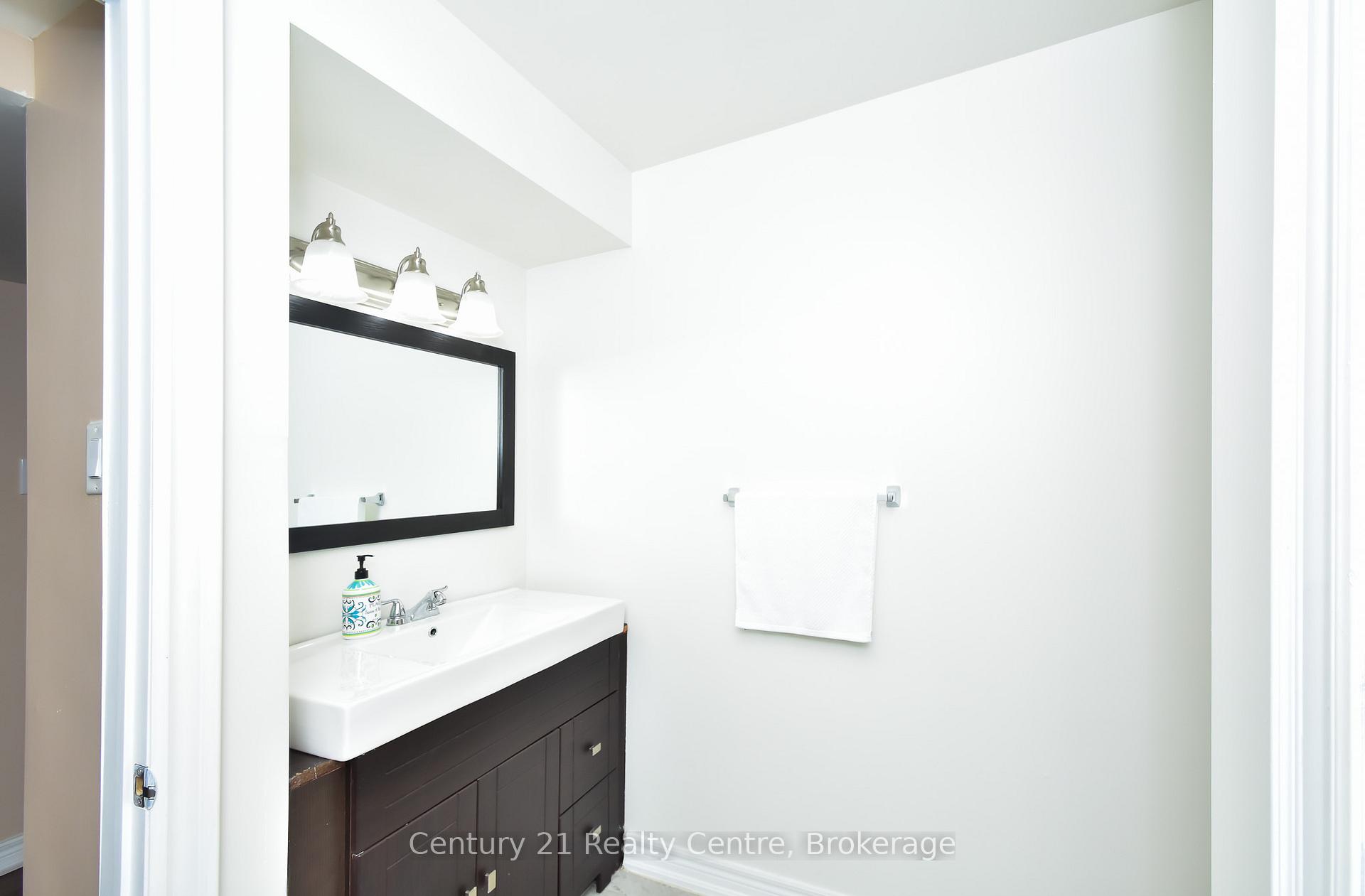 Photo 41 of 133 Eaglewood Drive, Hamilton, Eleanor — HOMEH