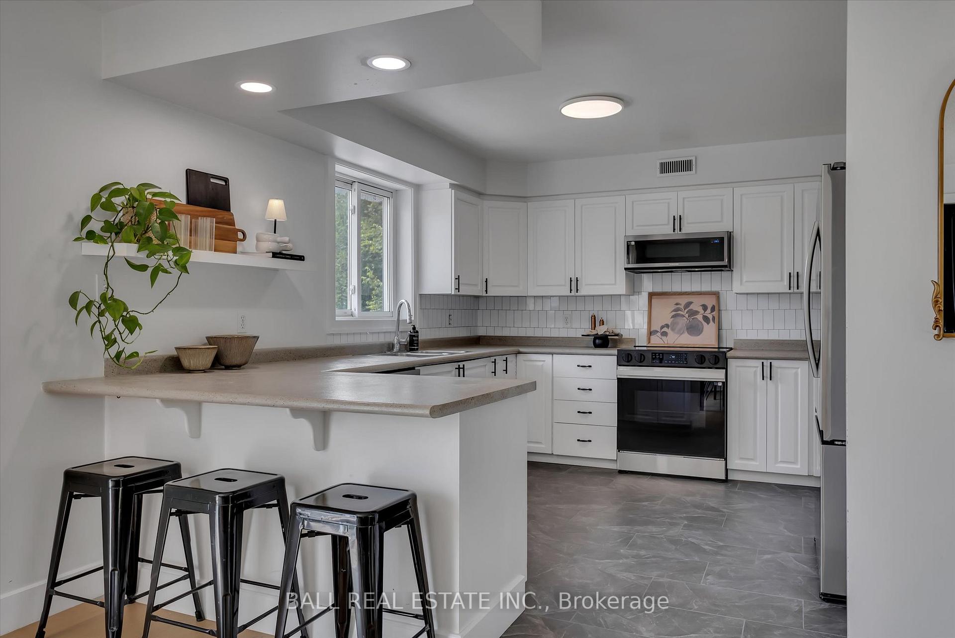 Photo 7 of 233 Lonsberry Lane, Douro-Dummer — HOMEH