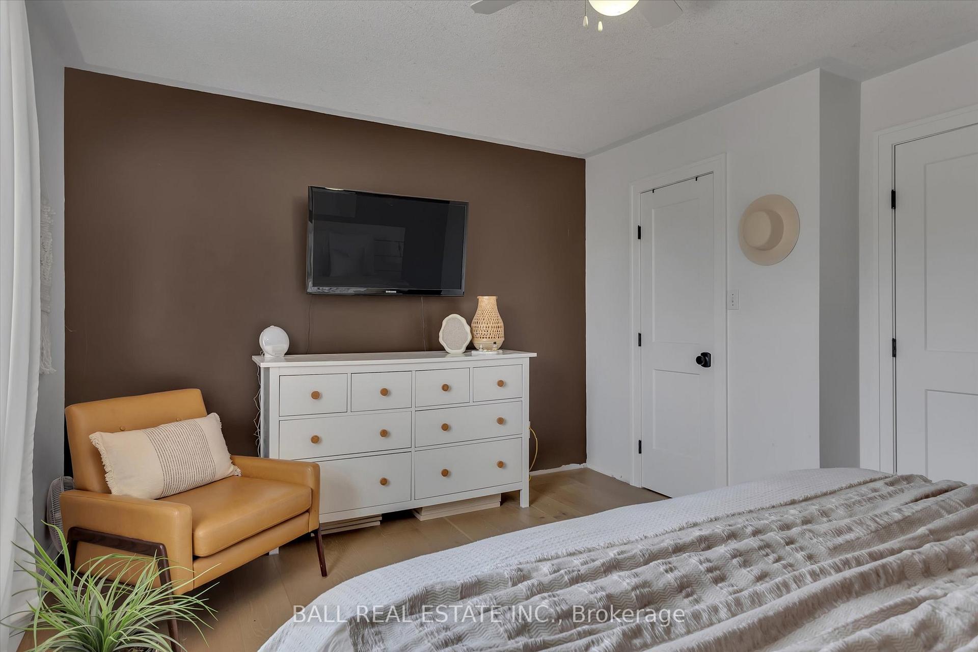 Photo 12 of 233 Lonsberry Lane, Douro-Dummer — HOMEH