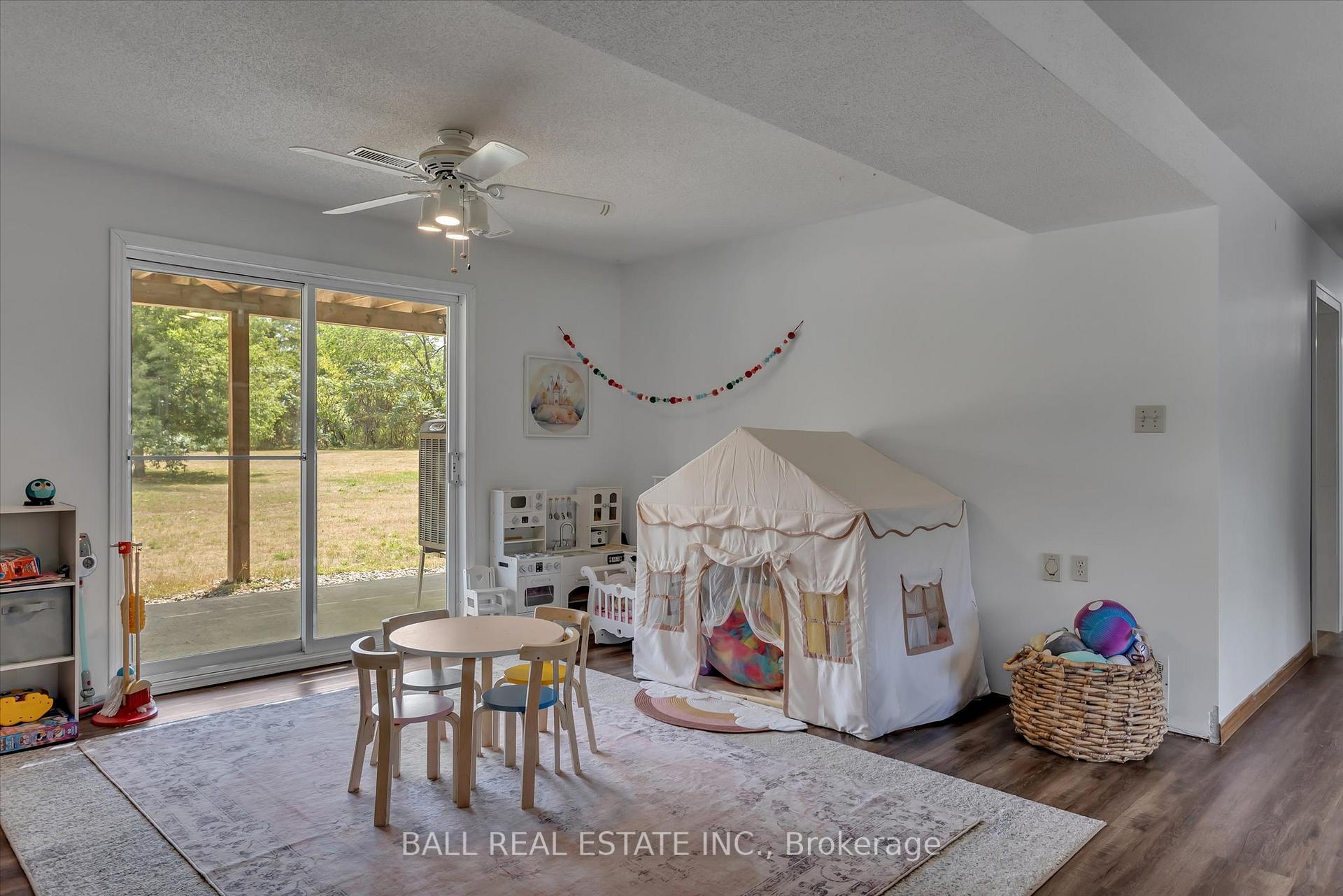 Photo 20 of 233 Lonsberry Lane, Douro-Dummer — HOMEH