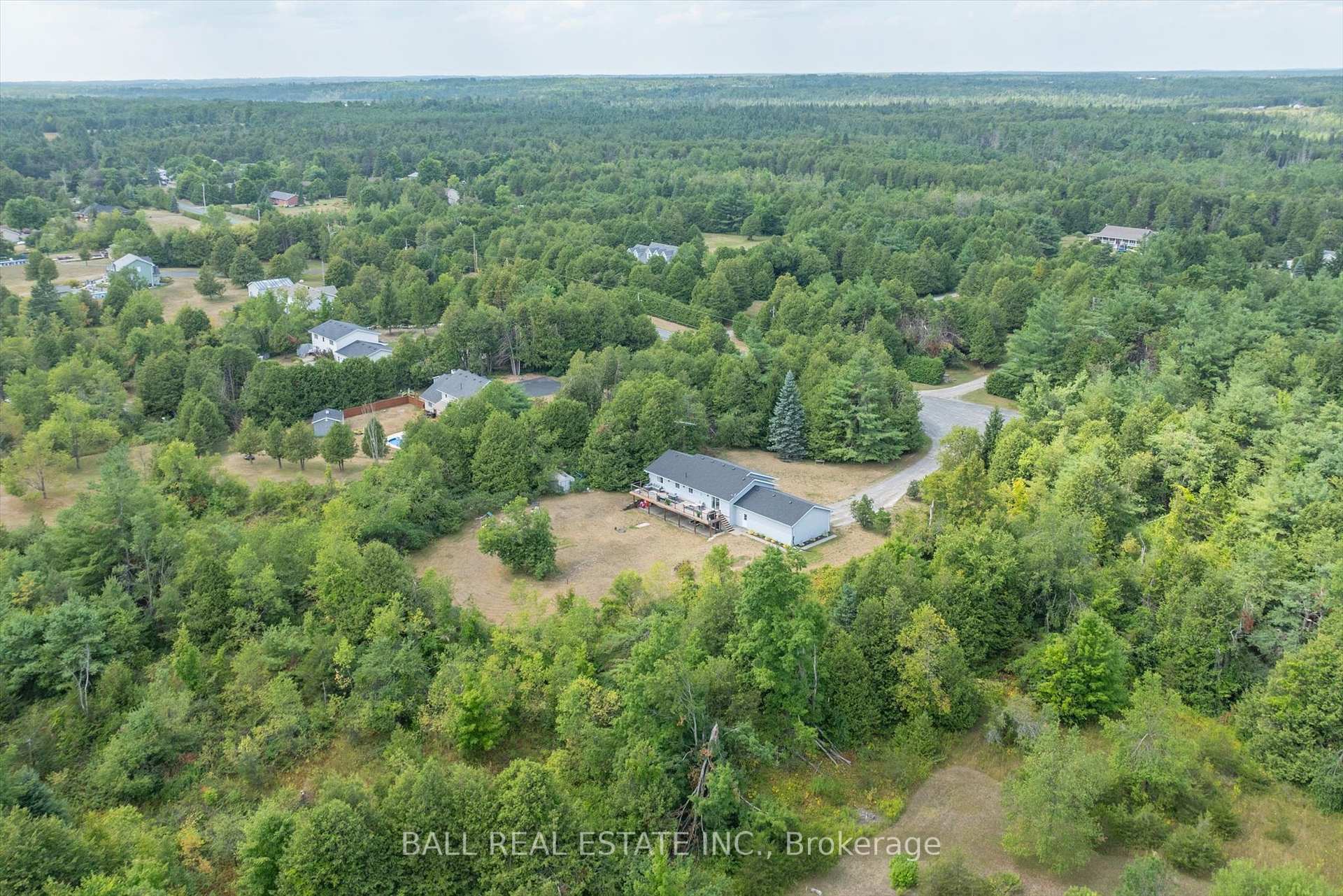 Photo 33 of 233 Lonsberry Lane, Douro-Dummer — HOMEH
