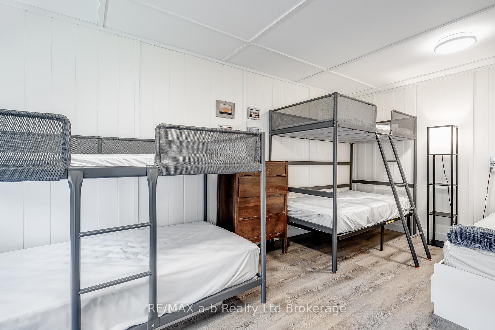 Photo 23 of 51 Marentette Beach Road, Leamington — HOMEH