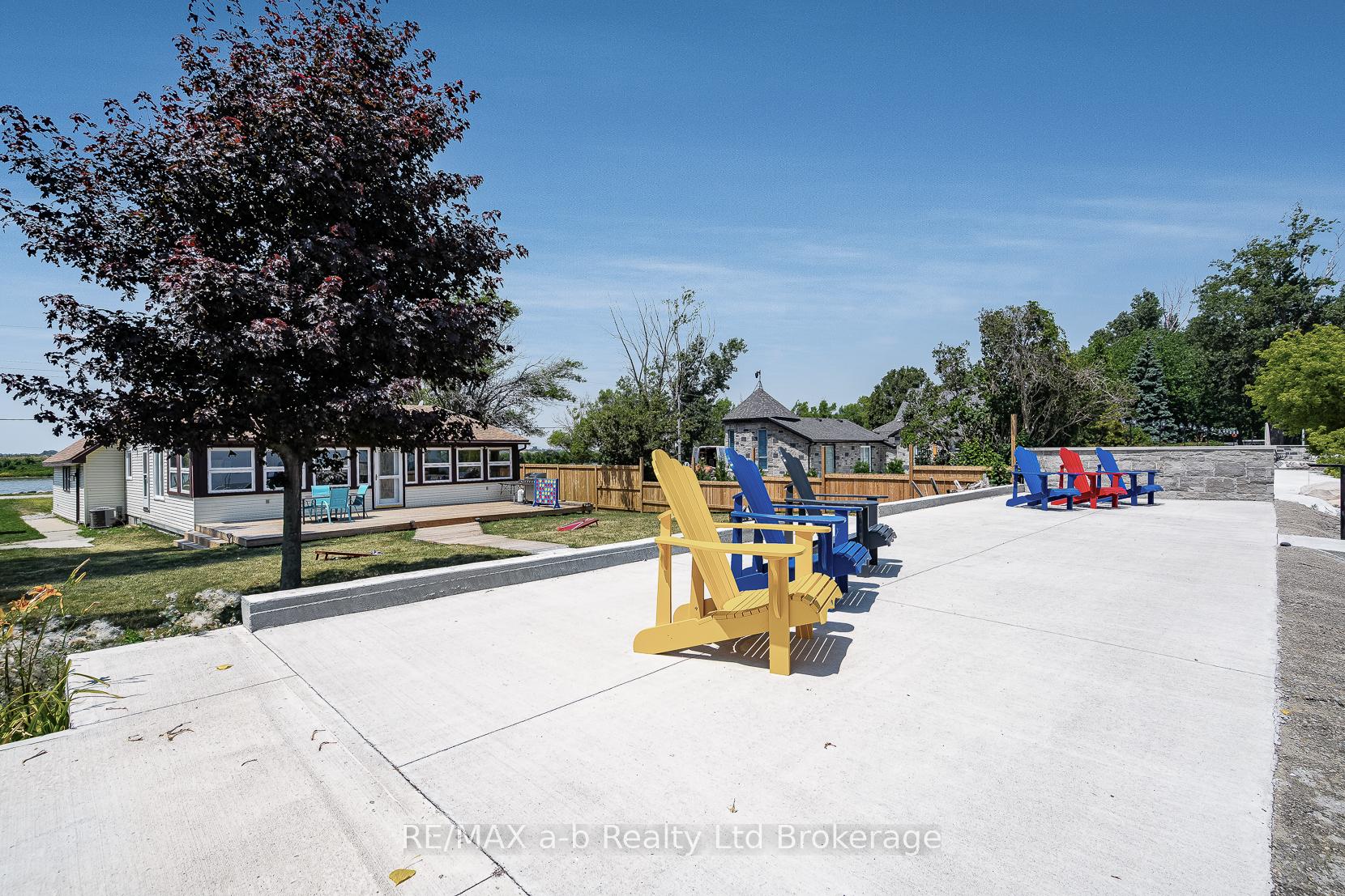 Photo 33 of 51 Marentette Beach Road, Leamington — HOMEH