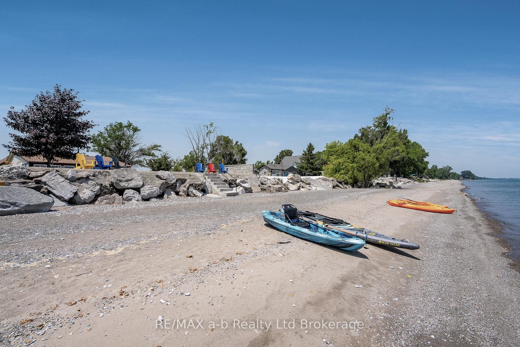 Photo 36 of 51 Marentette Beach Road, Leamington — HOMEH