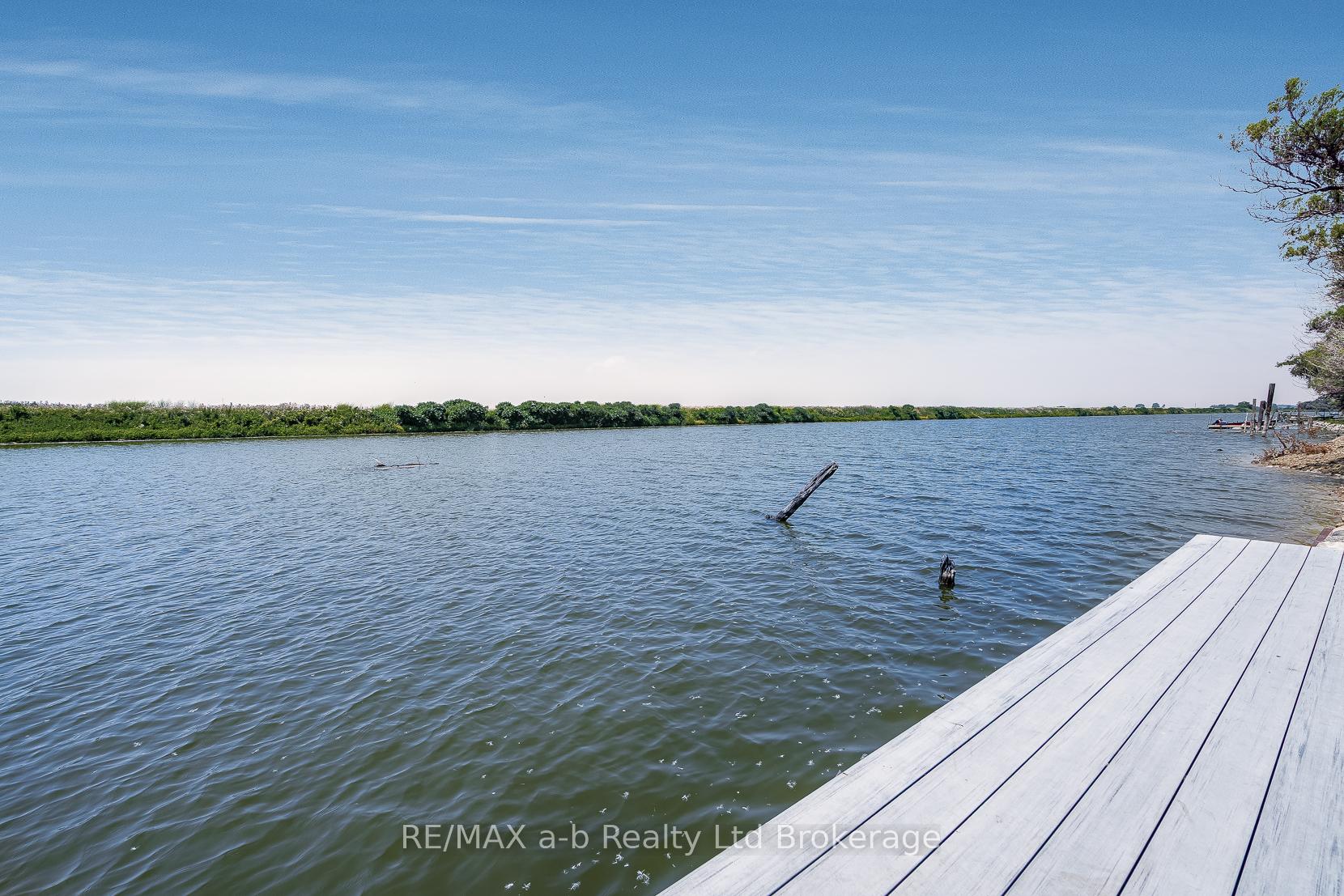 Photo 37 of 51 Marentette Beach Road, Leamington — HOMEH