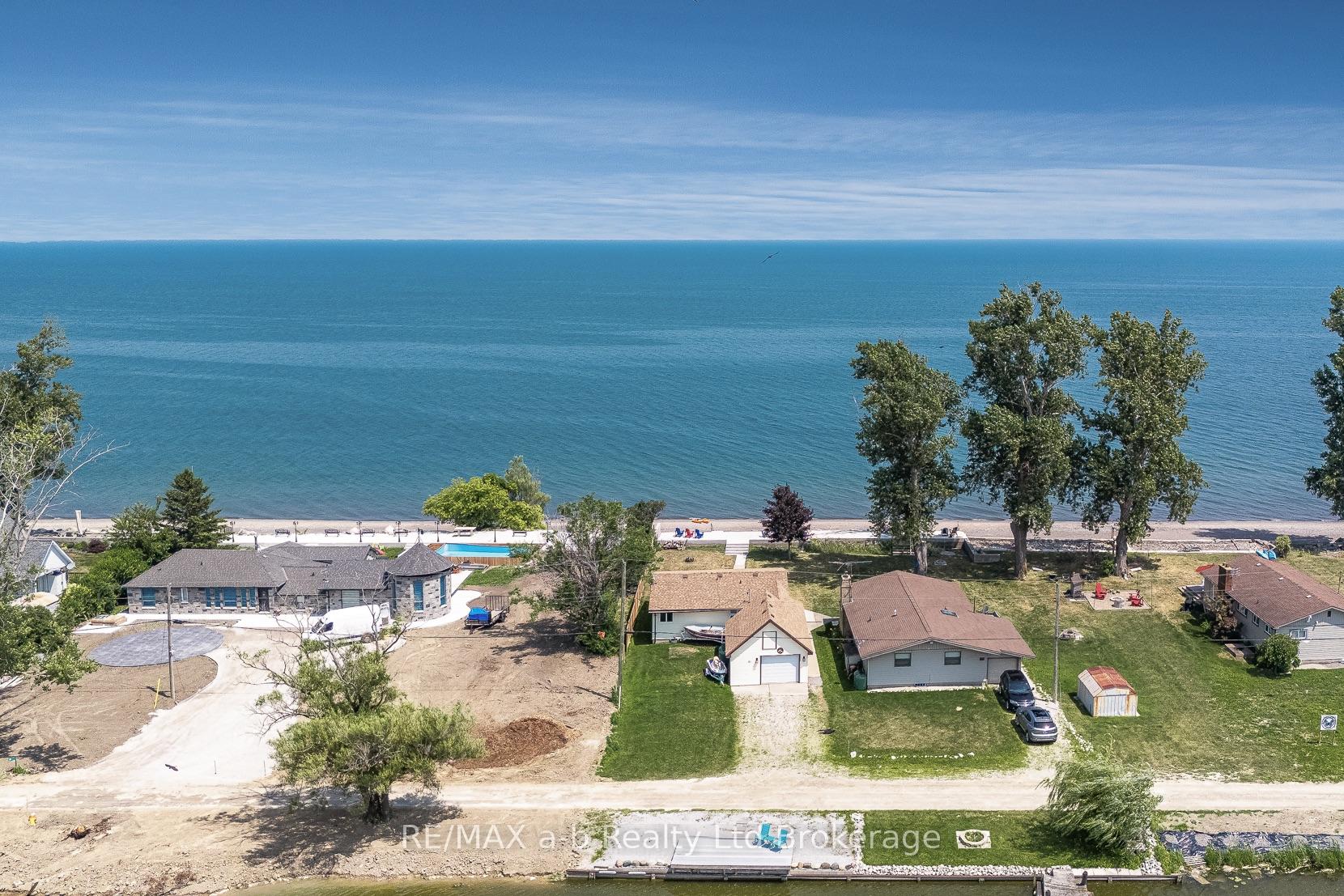 Photo 42 of 51 Marentette Beach Road, Leamington — HOMEH