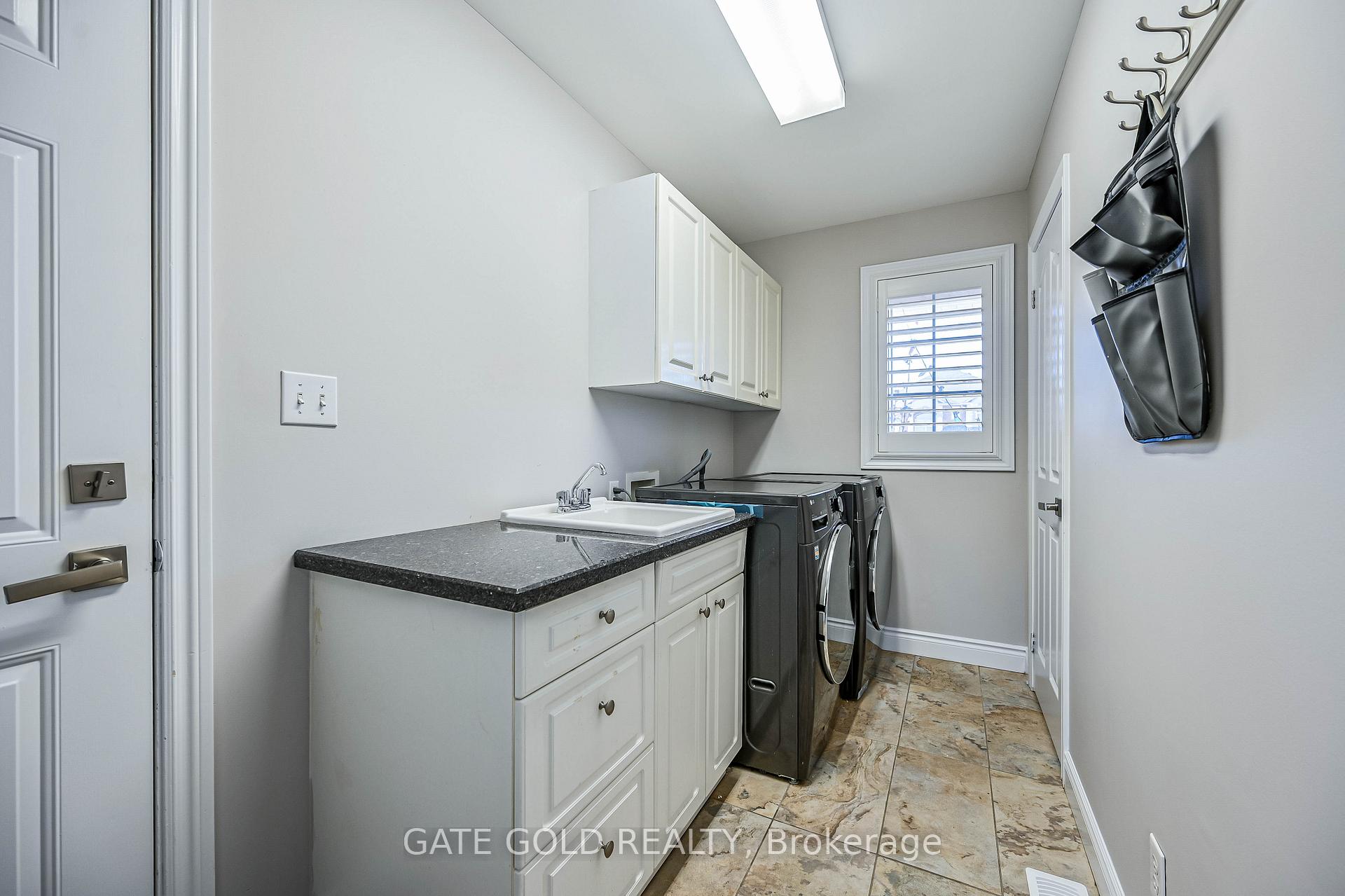 Photo 14 of 228 Highland Road W, Hamilton, Stoney Creek — HOMEH