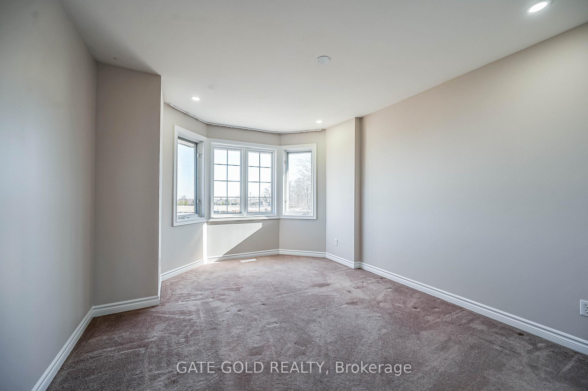 Photo 21 of 228 Highland Road W, Hamilton, Stoney Creek — HOMEH