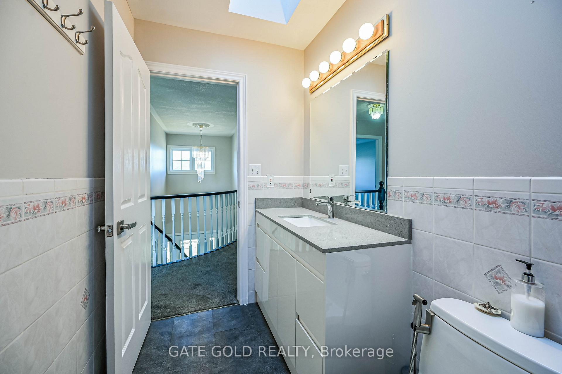 Photo 25 of 228 Highland Road W, Hamilton, Stoney Creek — HOMEH