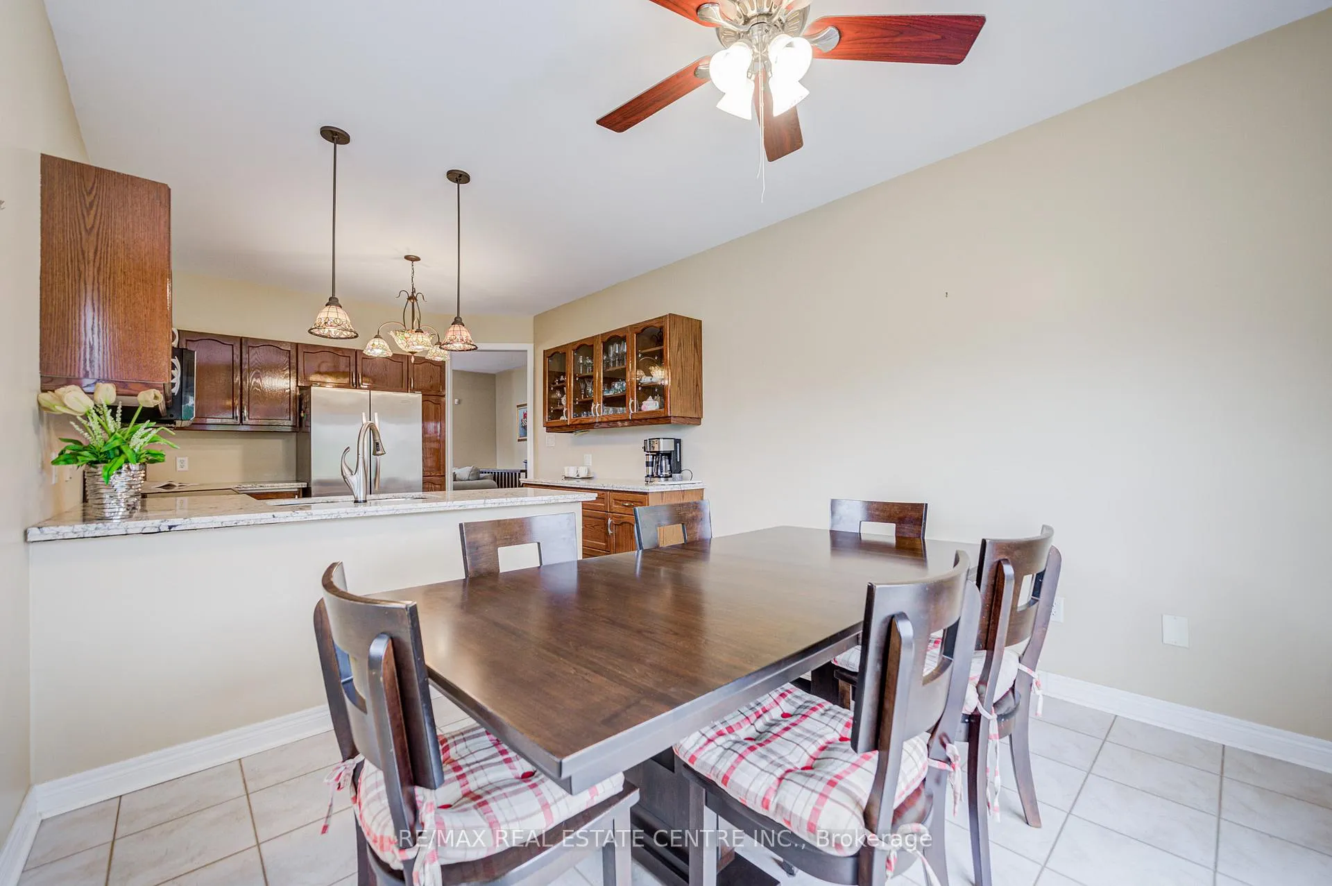 Photo 15 of 7 Carmichael Court, Caledon, Bolton West — HOMEH