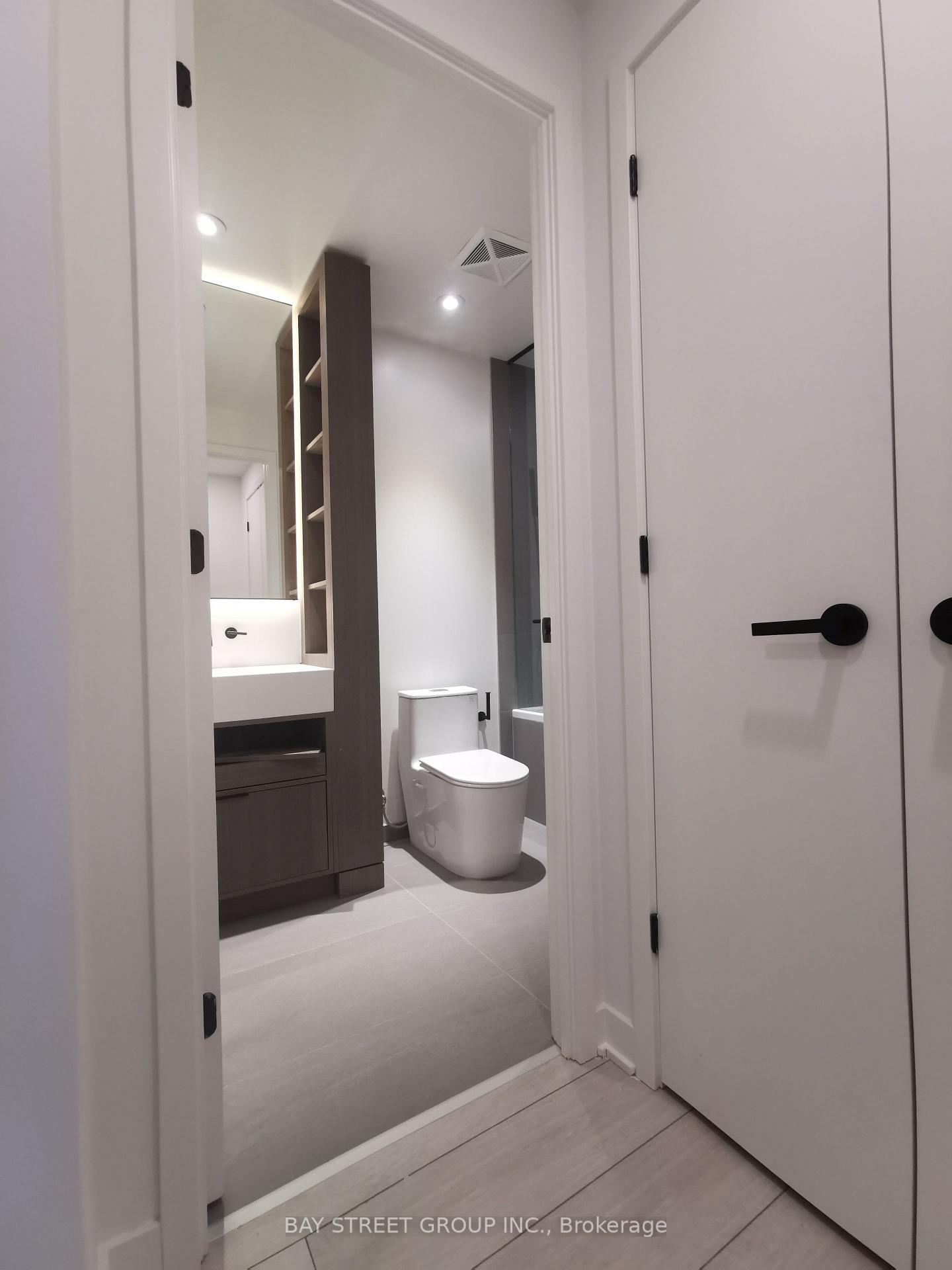 Photo 5 of Unit 4212, 55 Charles Street E, Toronto, Church-Yonge Corridor — HOMEH