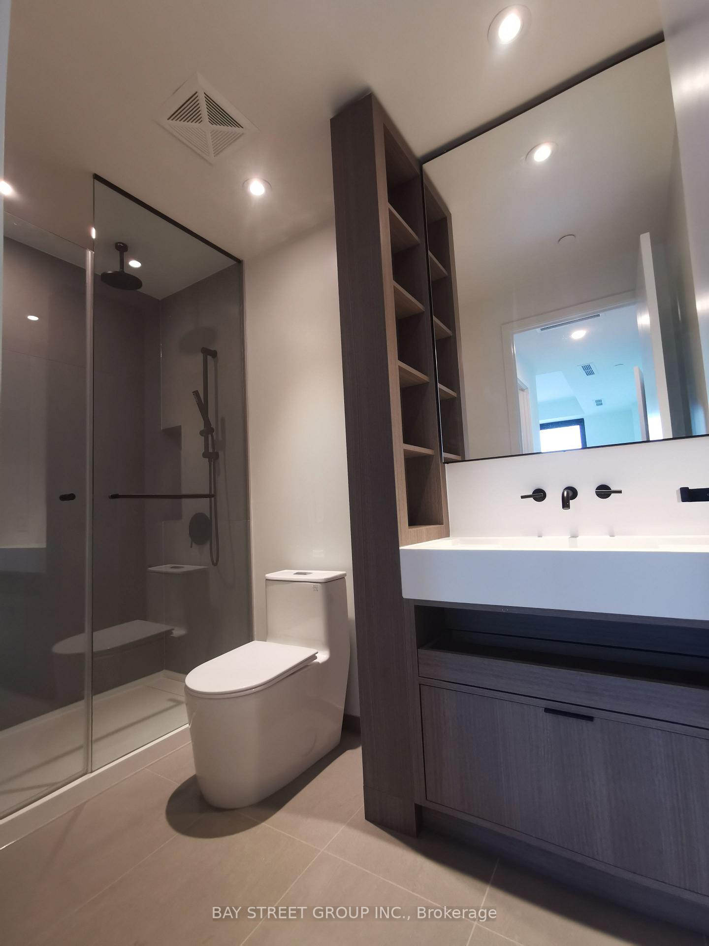 Photo 15 of Unit 4212, 55 Charles Street E, Toronto, Church-Yonge Corridor — HOMEH