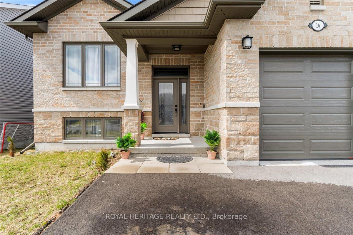 Photo 5 of 16 Cypress Drive, Belleville, Thurlow Ward — HOMEH