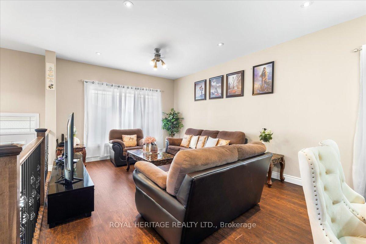 Photo 8 of 16 Cypress Drive, Belleville, Thurlow Ward — HOMEH