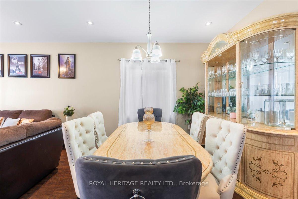 Photo 11 of 16 Cypress Drive, Belleville, Thurlow Ward — HOMEH