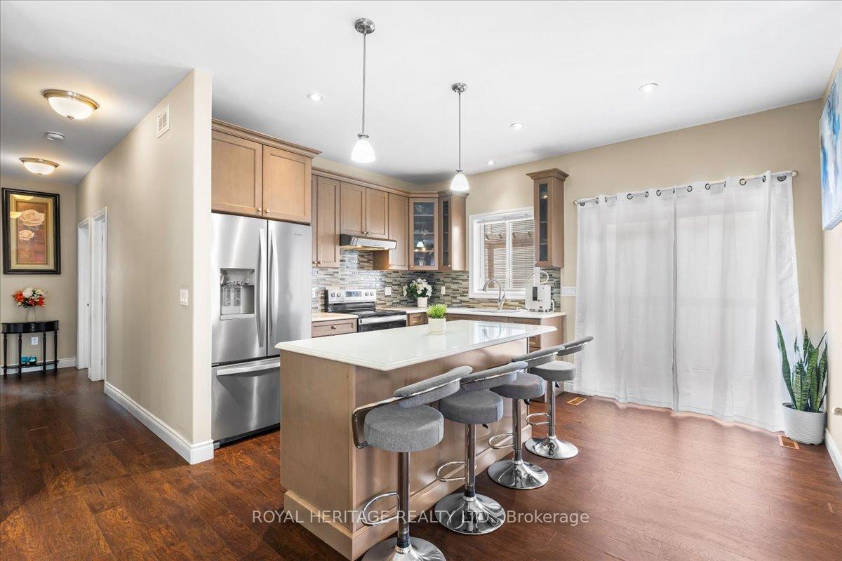 Photo 12 of 16 Cypress Drive, Belleville, Thurlow Ward — HOMEH
