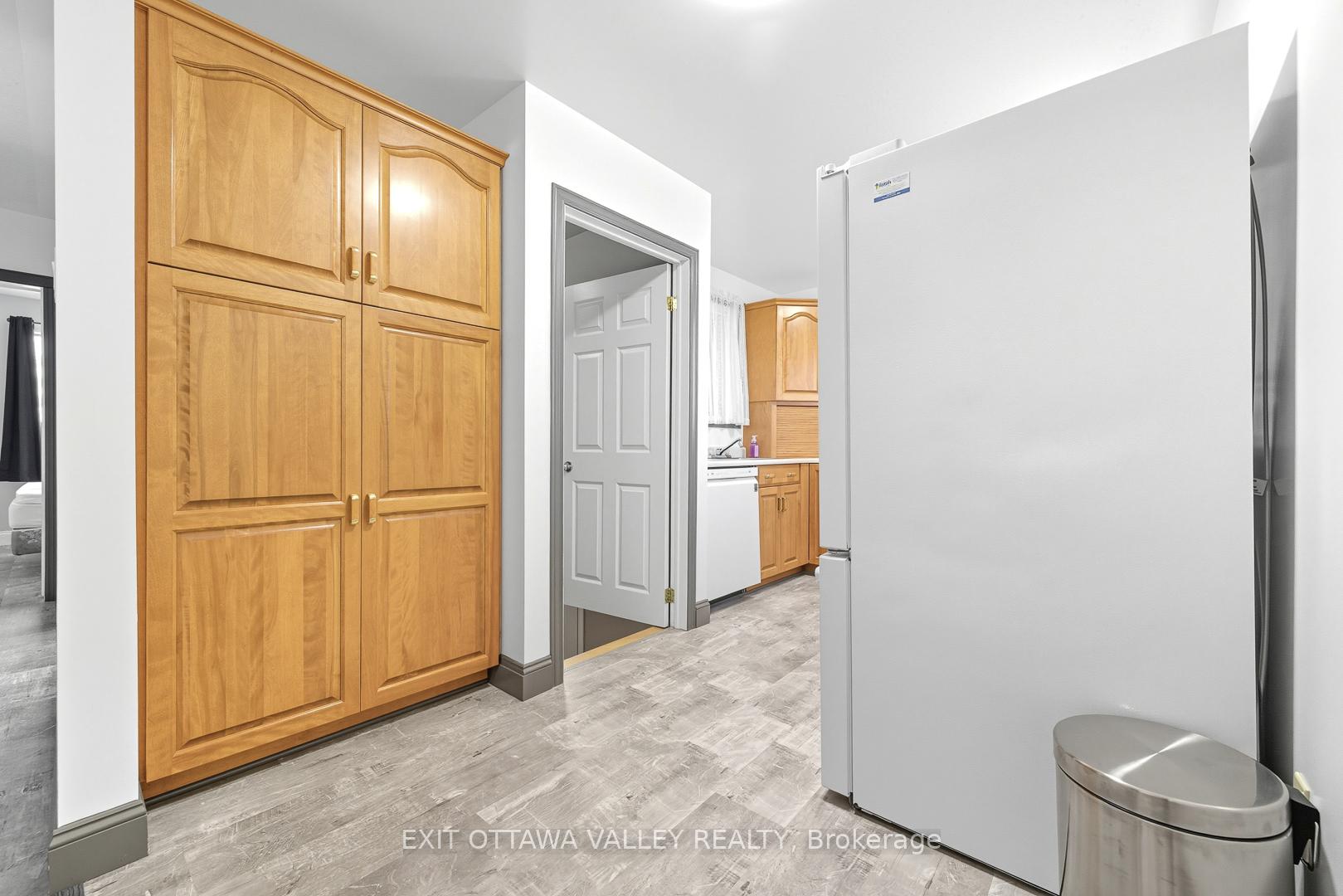 Photo 6 of 85 Frontenac Crescent, Deep River — HOMEH
