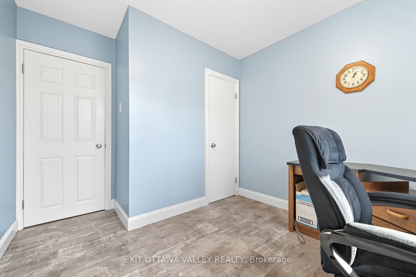 Photo 12 of 85 Frontenac Crescent, Deep River — HOMEH