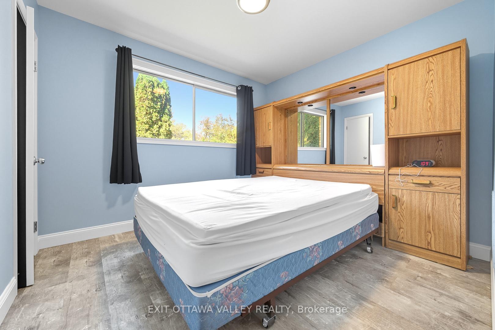Photo 16 of 85 Frontenac Crescent, Deep River — HOMEH