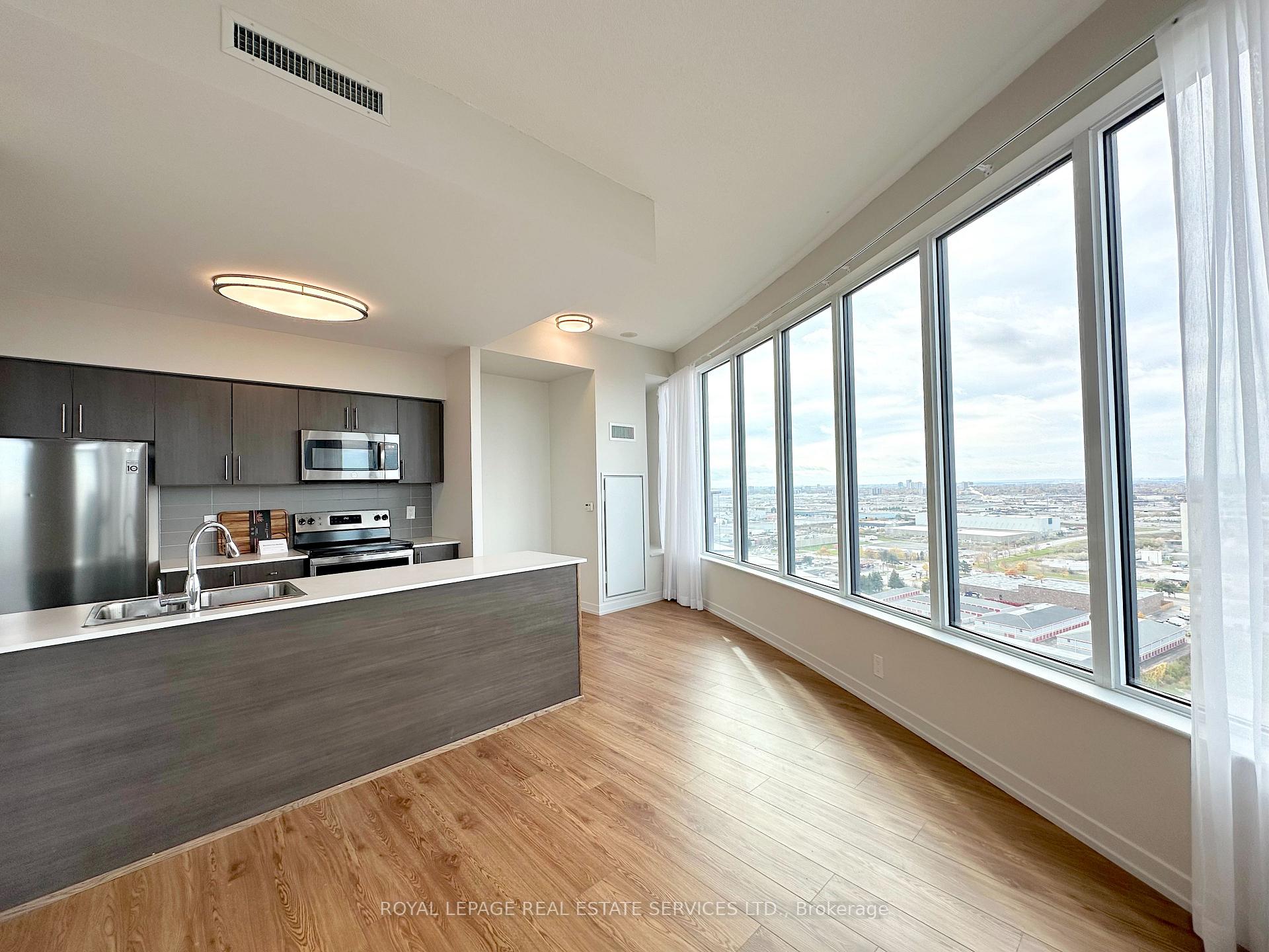 Photo 5 of Unit PH09, 188 Clark Boulevard, Brampton, Queen Street Corridor — HOMEH