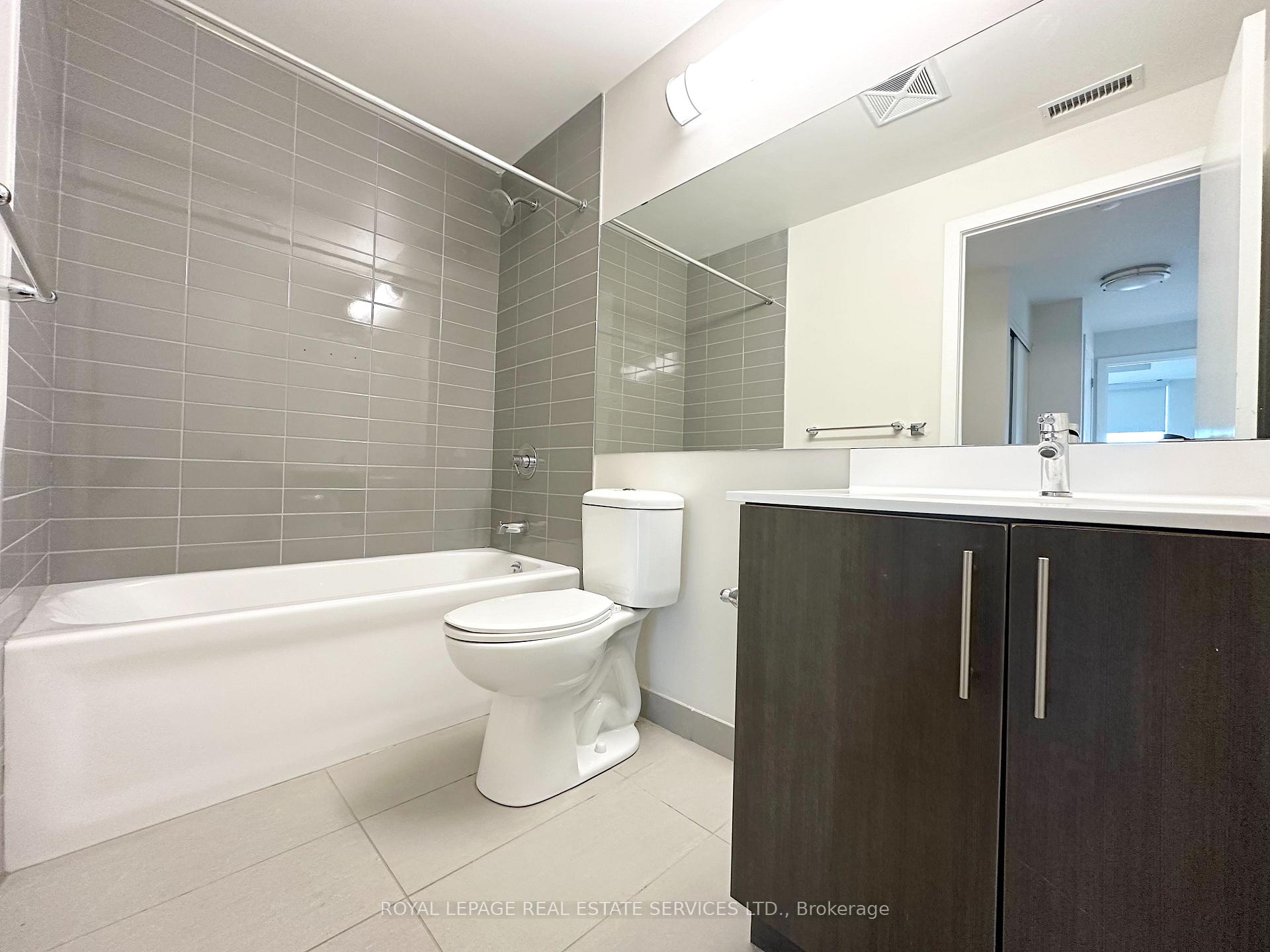 Photo 6 of Unit PH09, 188 Clark Boulevard, Brampton, Queen Street Corridor — HOMEH