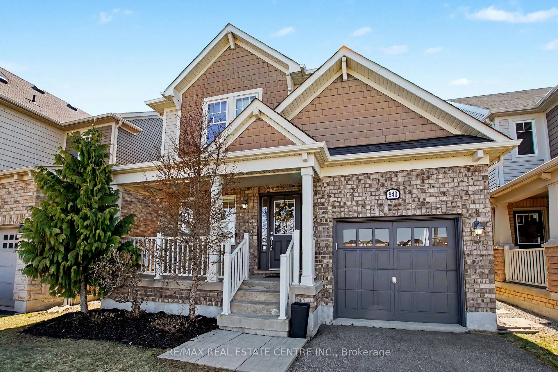 Photo 3 of 940 Clark Boulevard, Milton, Coates — HOMEH