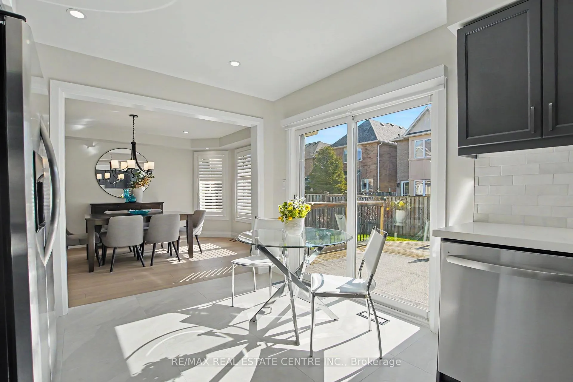 Photo 16 of 940 Clark Boulevard, Milton, Coates — HOMEH