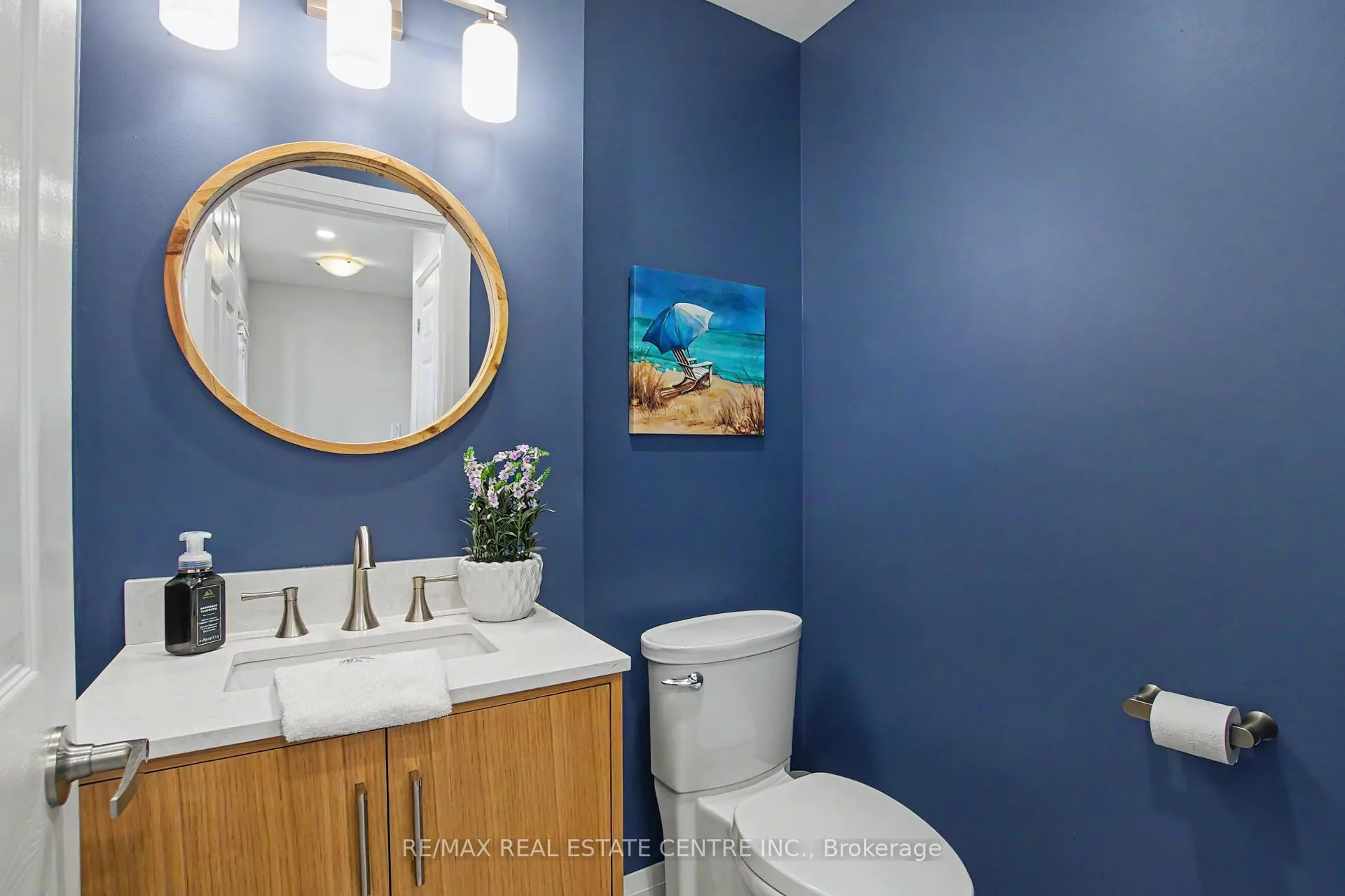 Photo 17 of 940 Clark Boulevard, Milton, Coates — HOMEH