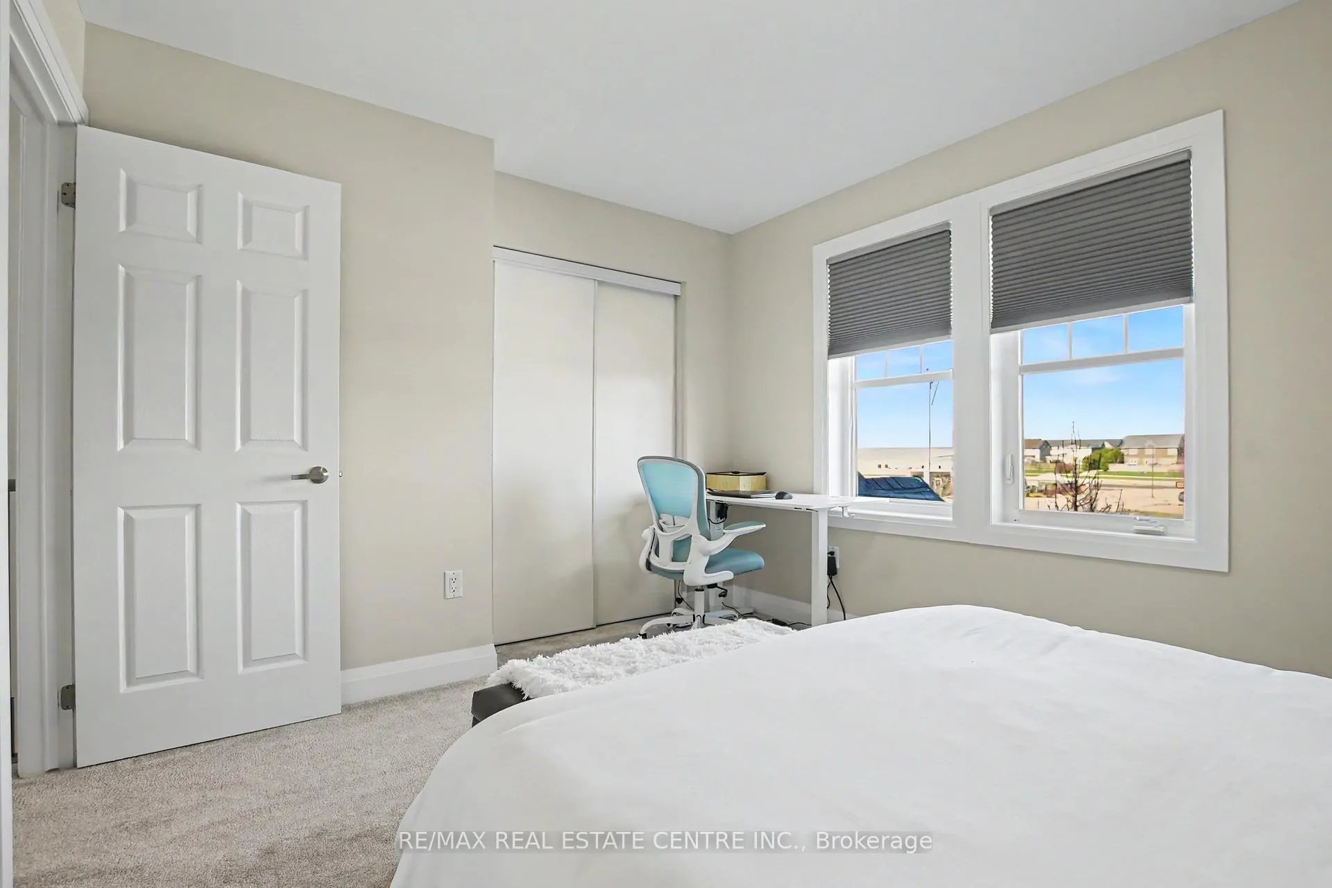 Photo 24 of 940 Clark Boulevard, Milton, Coates — HOMEH