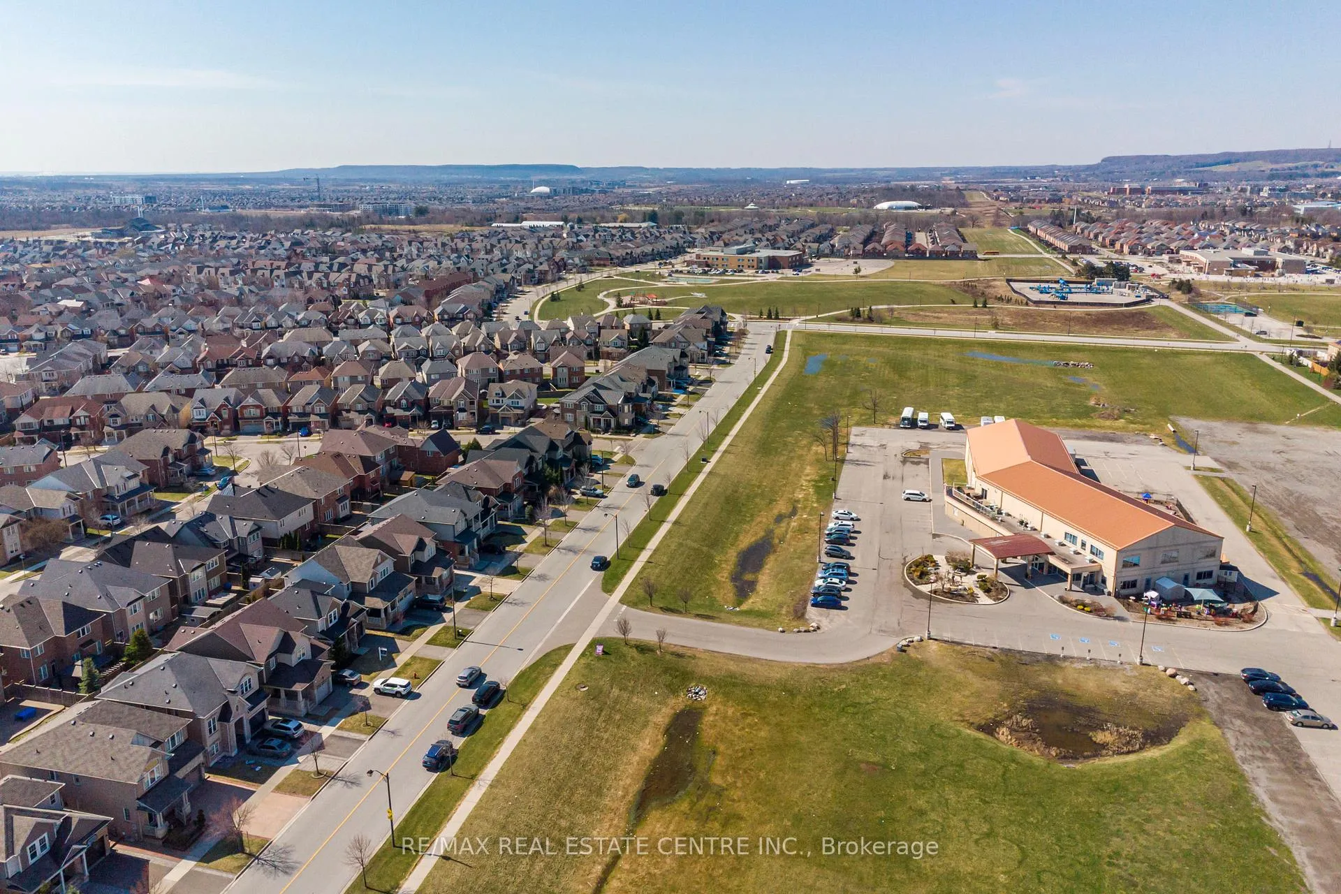 Photo 40 of 940 Clark Boulevard, Milton, Coates — HOMEH