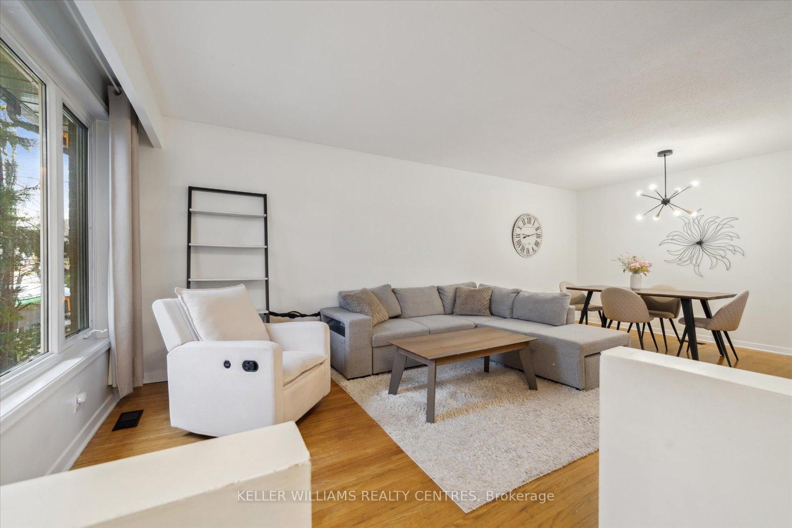 Photo 8 of 56 Murray Drive, Aurora, Aurora Highlands — HOMEH