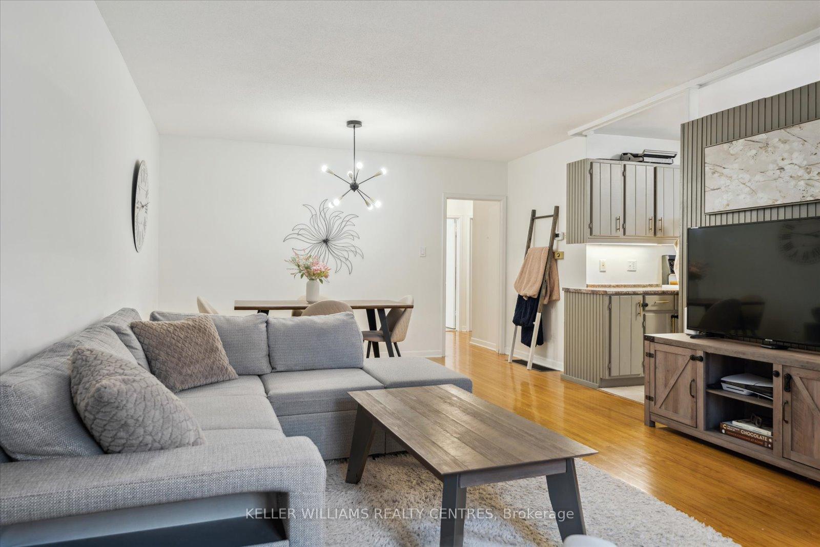 Photo 9 of 56 Murray Drive, Aurora, Aurora Highlands — HOMEH