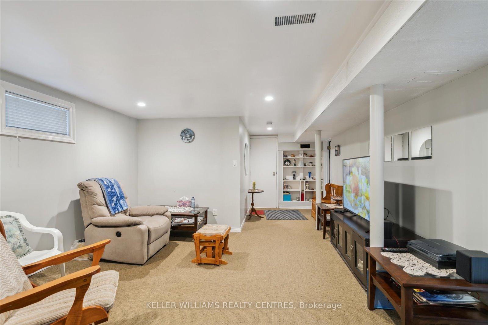 Photo 35 of 56 Murray Drive, Aurora, Aurora Highlands — HOMEH