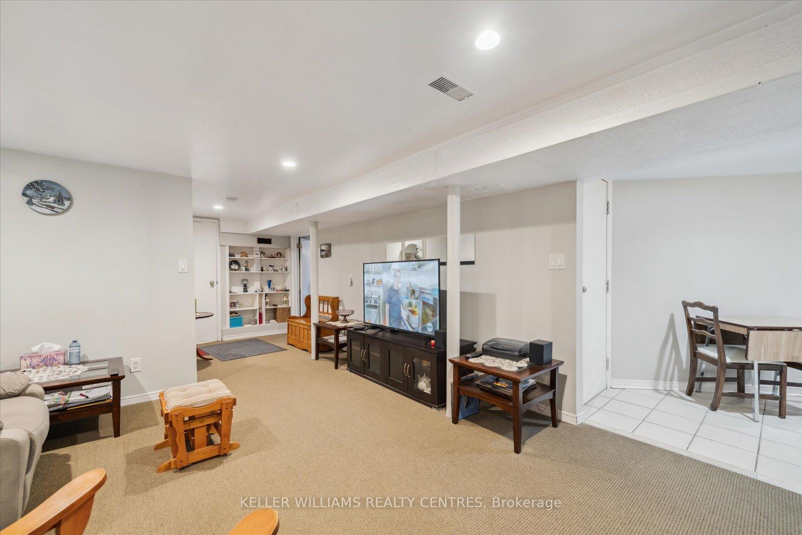 Photo 36 of 56 Murray Drive, Aurora, Aurora Highlands — HOMEH