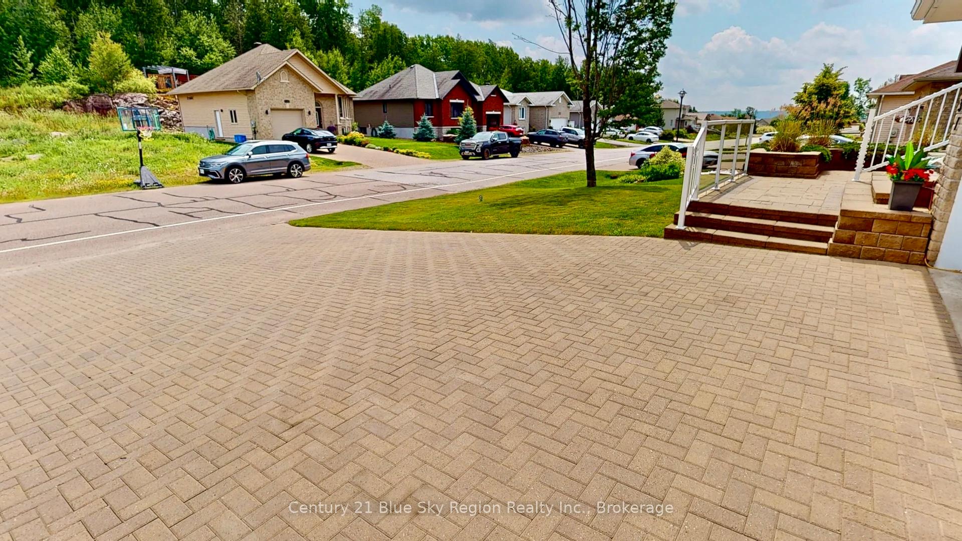 Photo 6 of 237 Osprey Crescent, Callander — HOMEH