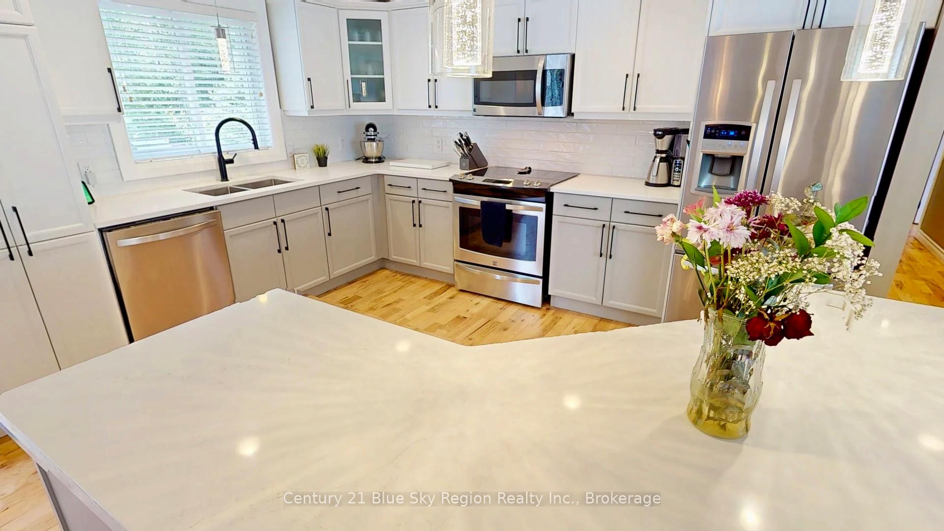 Photo 9 of 237 Osprey Crescent, Callander — HOMEH