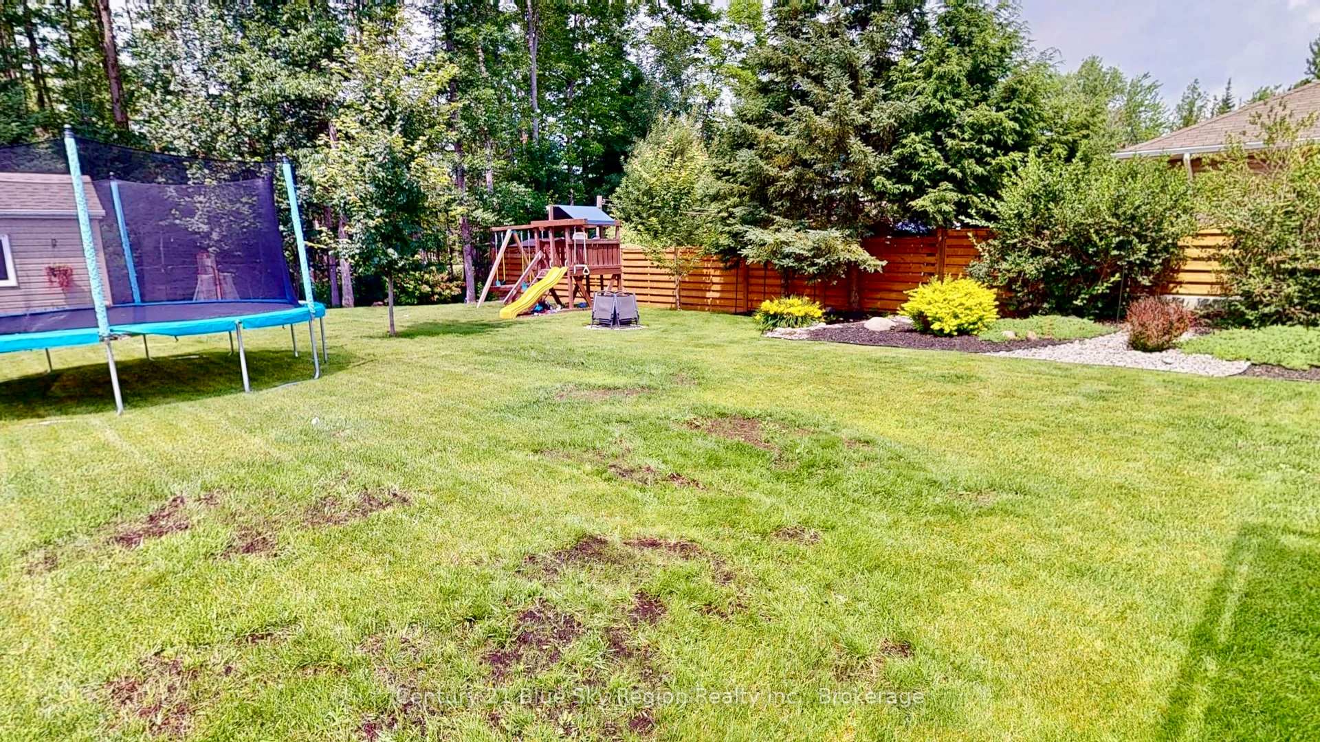 Photo 94 of 237 Osprey Crescent, Callander — HOMEH