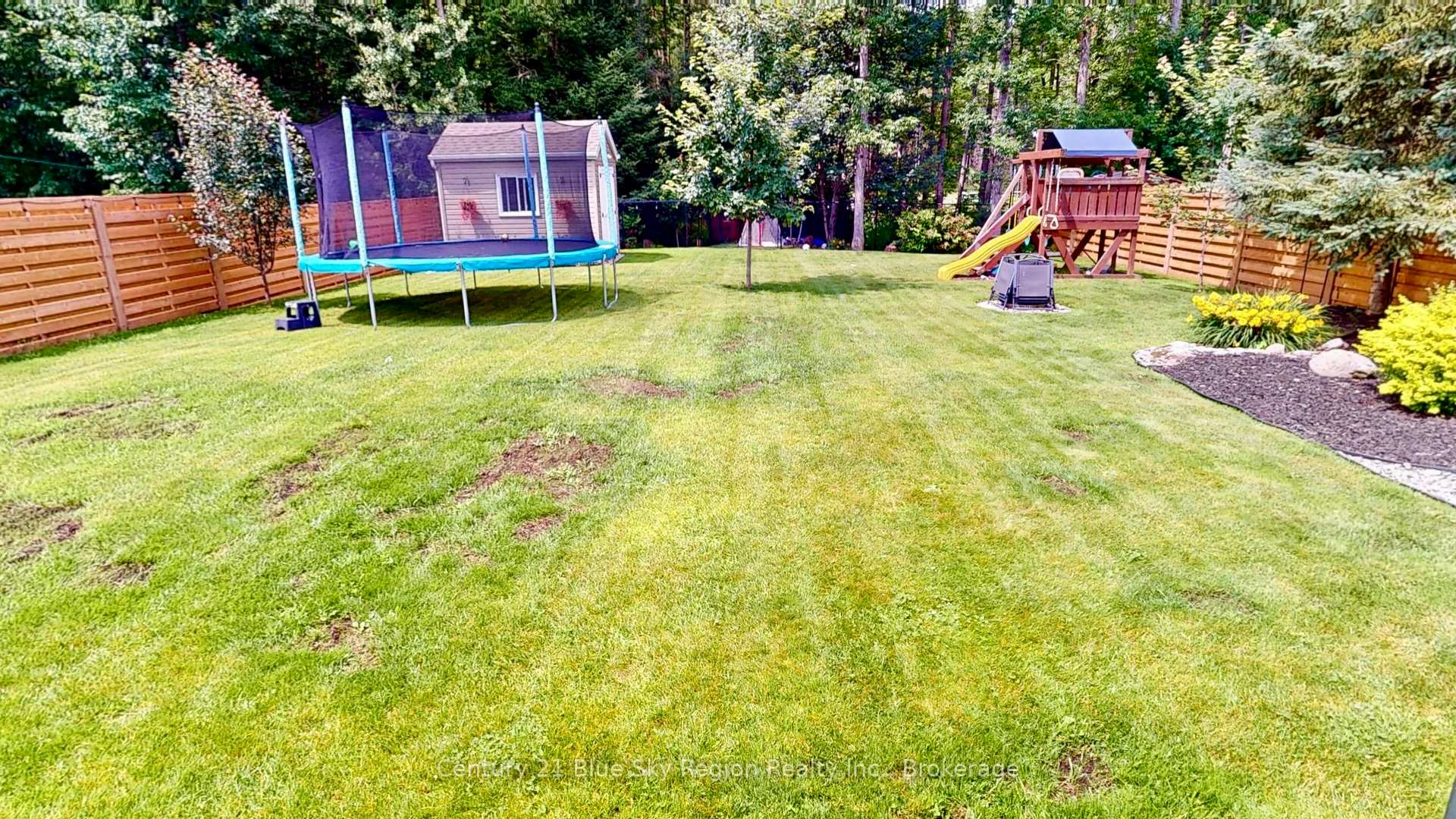 Photo 90 of 237 Osprey Crescent, Callander — HOMEH