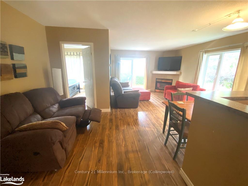 Photo 4 of 322 Mariners Way, Collingwood — HOMEH